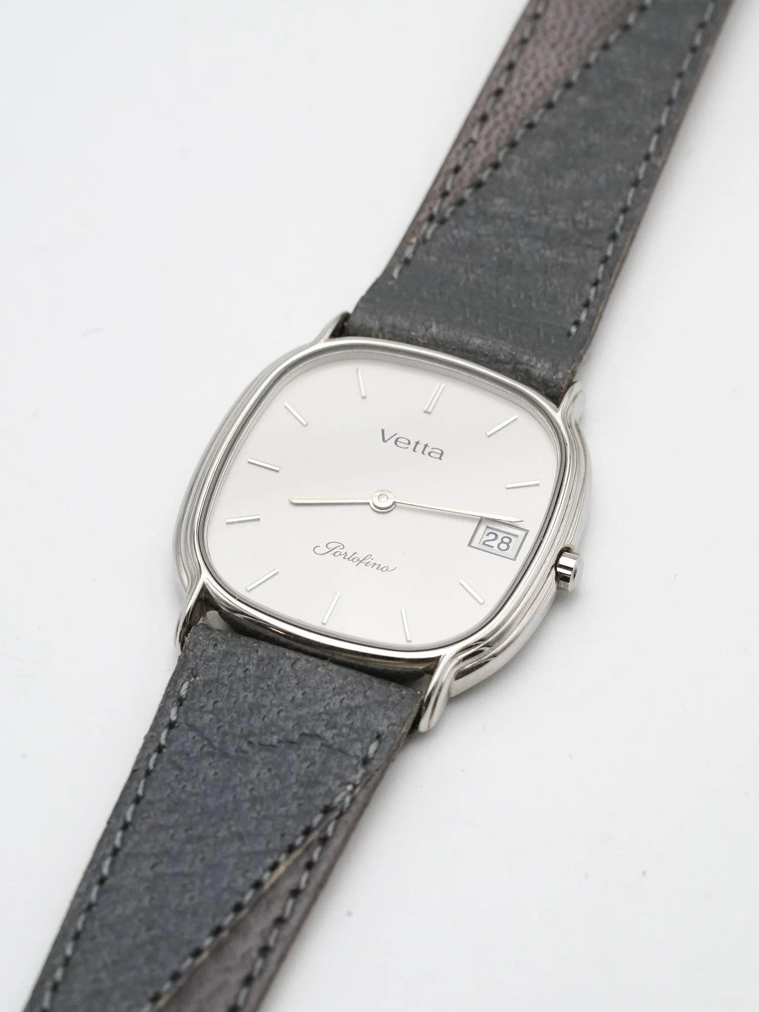 Vetta - Tonneau Acier Cadran Gris - NOS - 1980S - Atelier Victor Paris - Vintage Watch Shop Dubai