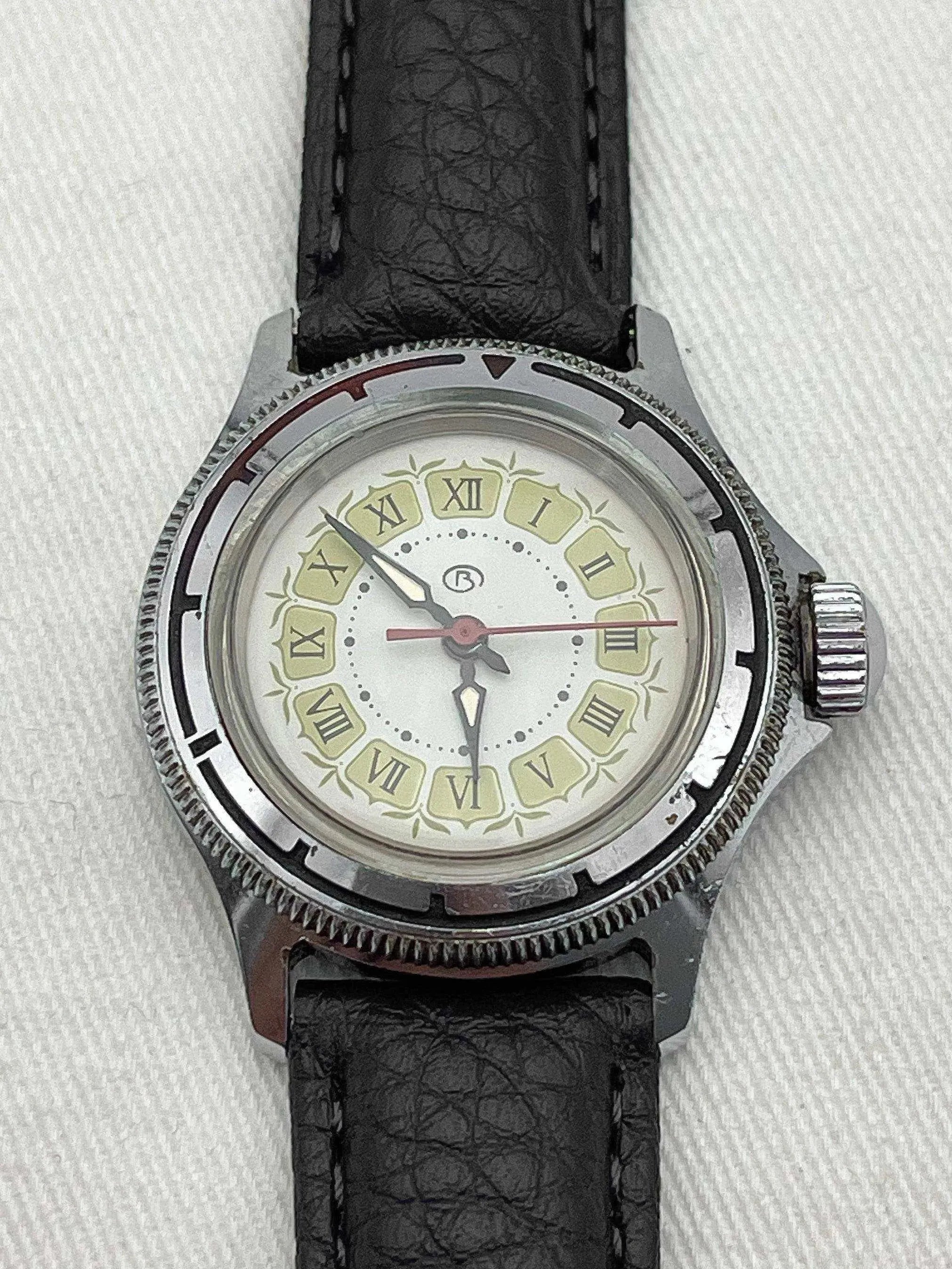 Vostok - Green Index - 1960s - Atelier Victor Paris - Vintage Watch Shop Dubai