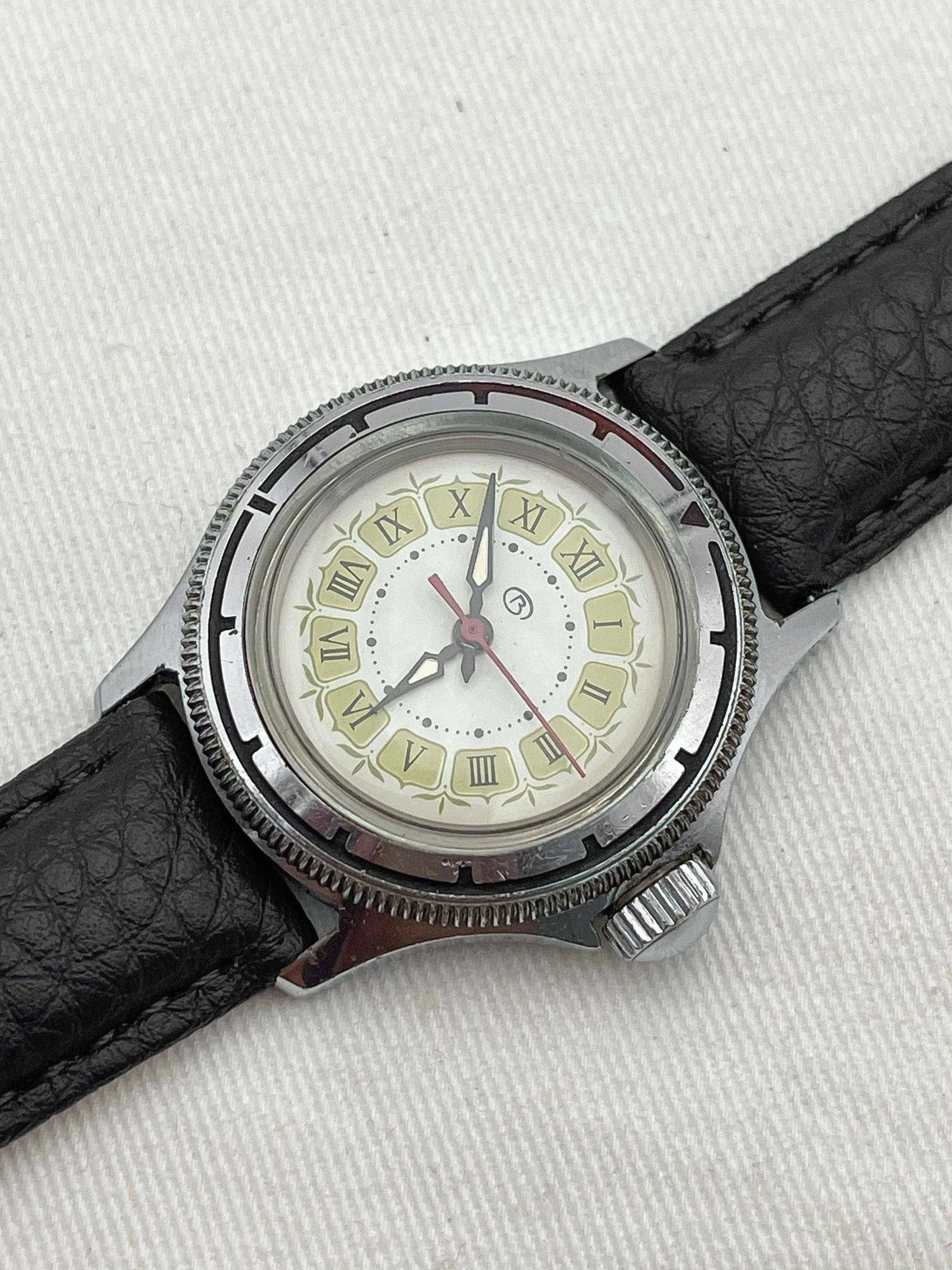 Vostok - Green Index - 1960s - Atelier Victor - Vintage  Shop