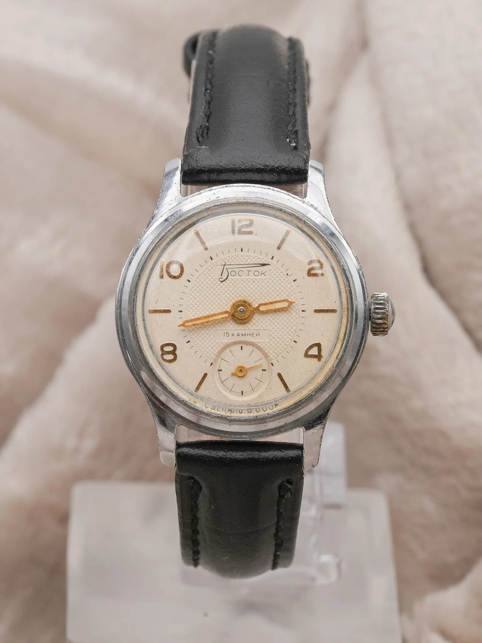 Vostok - Guilloché petite-seconde or - 1950s - Atelier Victor Paris - Vintage Watch Shop Dubai