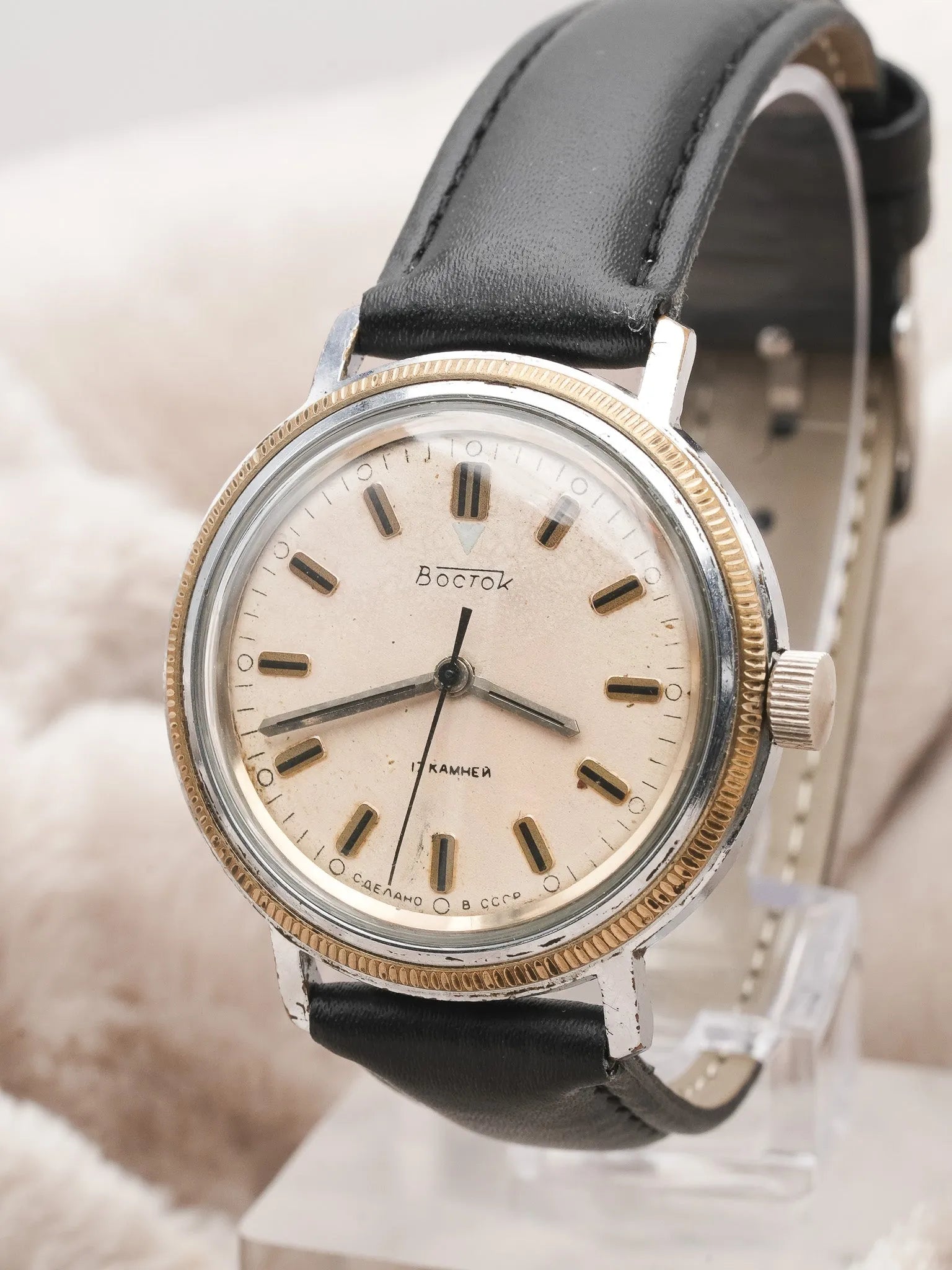 Vostok - Lunette Cannelée Patine Creme - 1960s - Atelier Victor Paris - Vintage Watch Shop Dubai