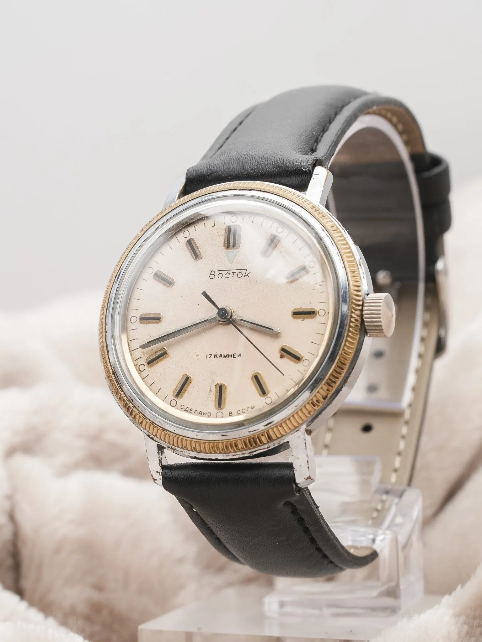 Vostok - Lunette Cannelée Patine Creme - 1960s - Atelier Victor Paris - Vintage Watch Shop Dubai