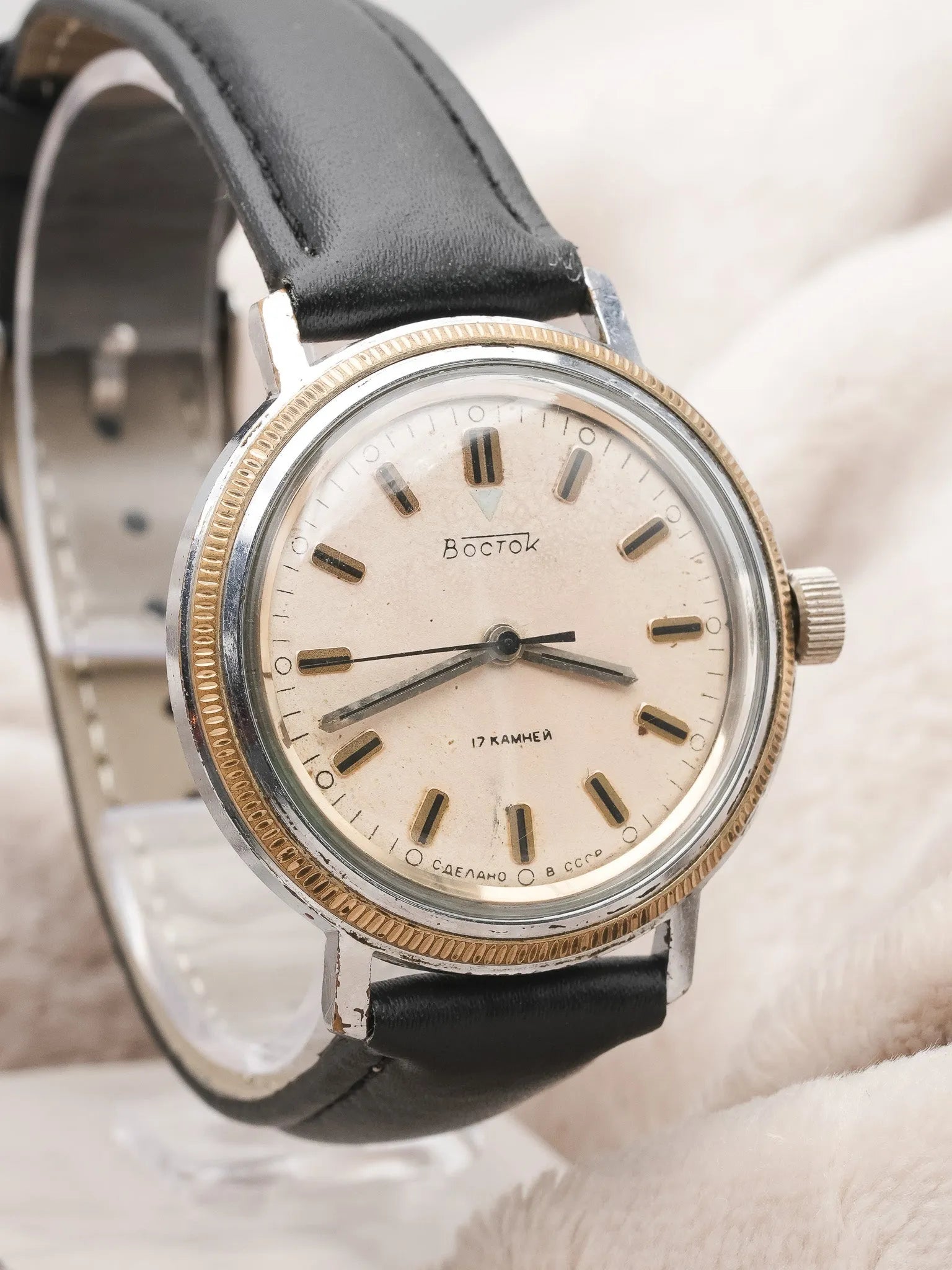 Vostok - Lunette Cannelée Patine Creme - 1960s - Atelier Victor Paris - Vintage Watch Shop Dubai