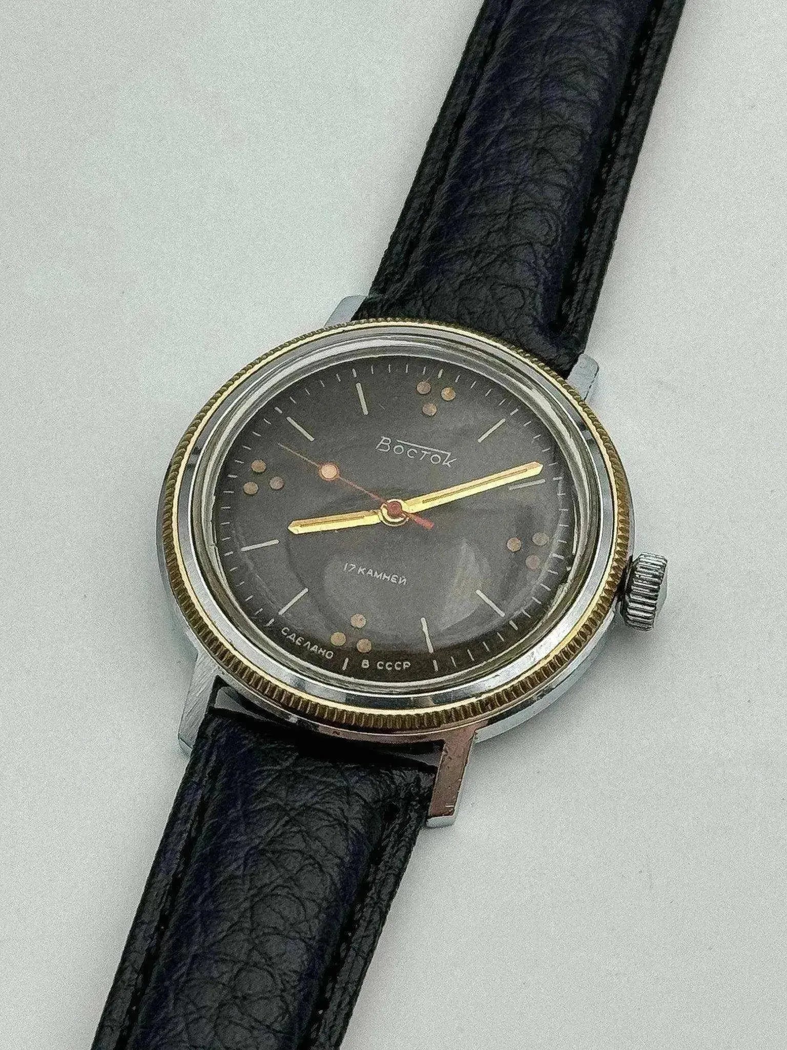 Vostok - Noir Trotteuse rouge - 1960s - Atelier Victor