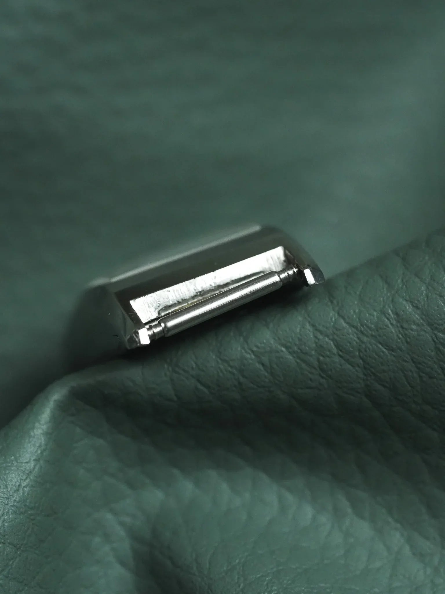 West End Watch Secundus - Tank allongée curvée acier - 1930s - Atelier Victor