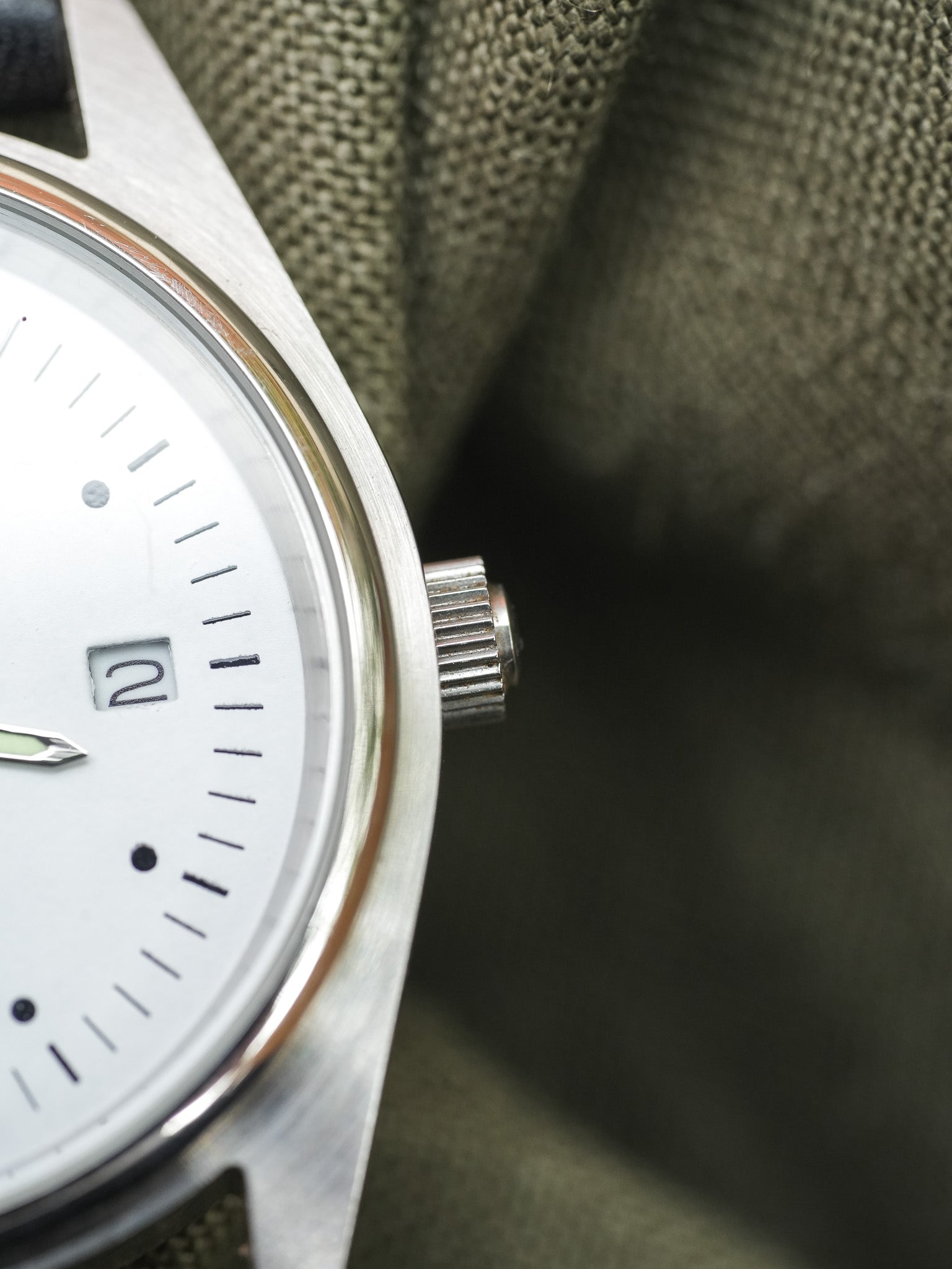 Yema - Acier Brossé Date 3H - 2000s - Atelier Victor Paris - Vintage Watch Shop Dubai