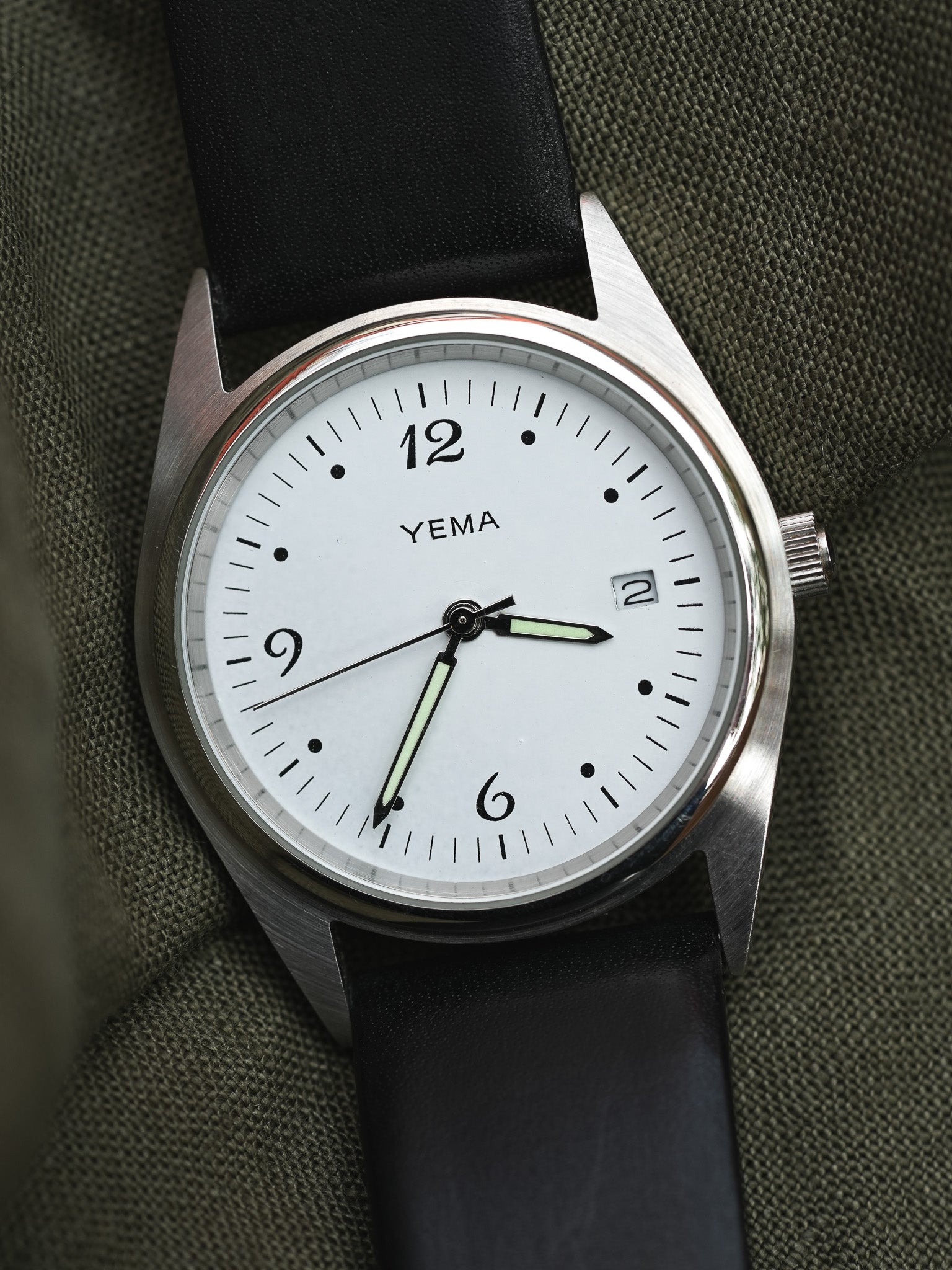 Yema - Acier Brossé Date 3H - 2000s - Atelier Victor Paris - Vintage Watch Shop Dubai