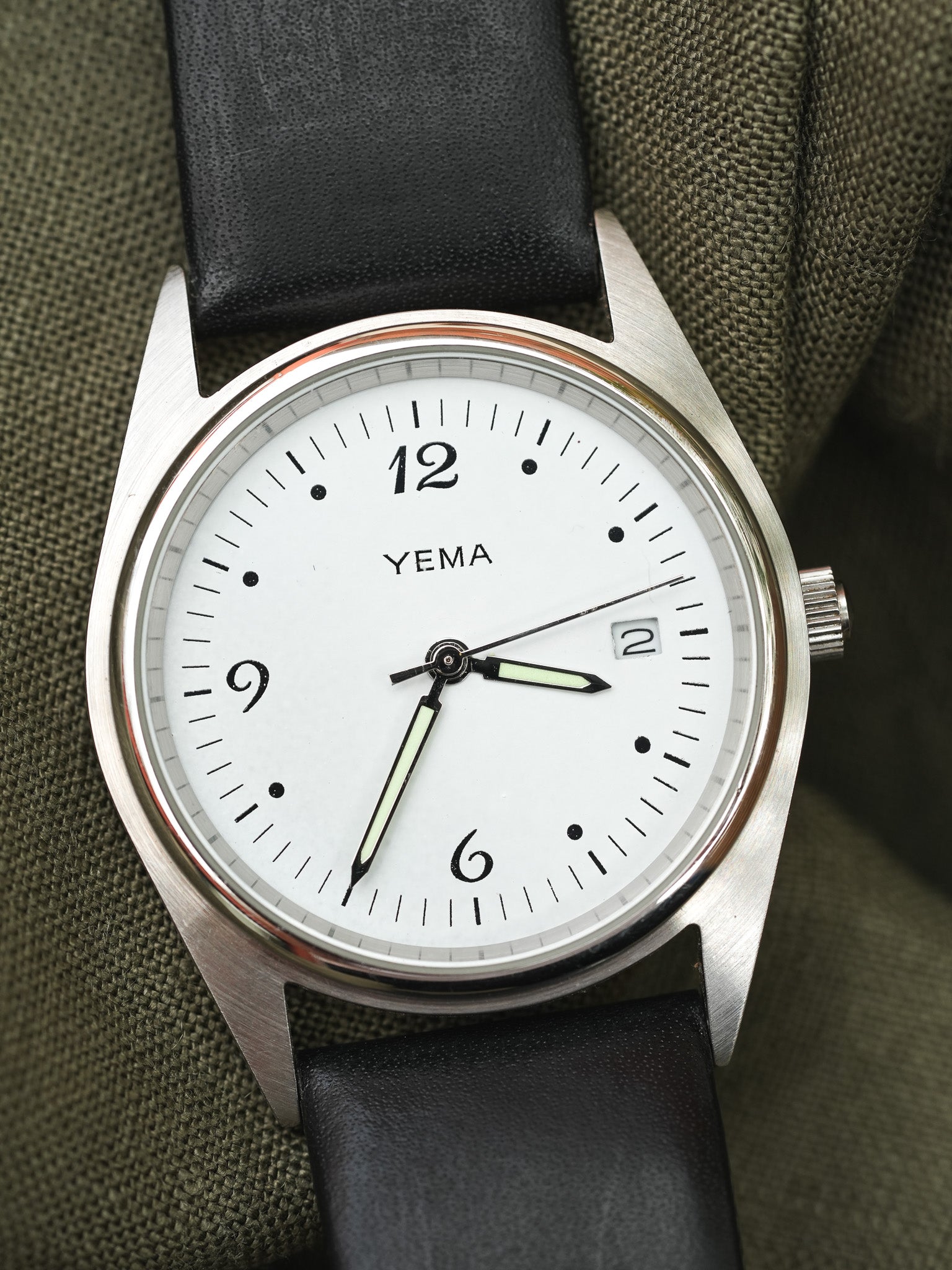 Yema - Acier Brossé Date 3H - 2000s - Atelier Victor Paris - Vintage Watch Shop Dubai