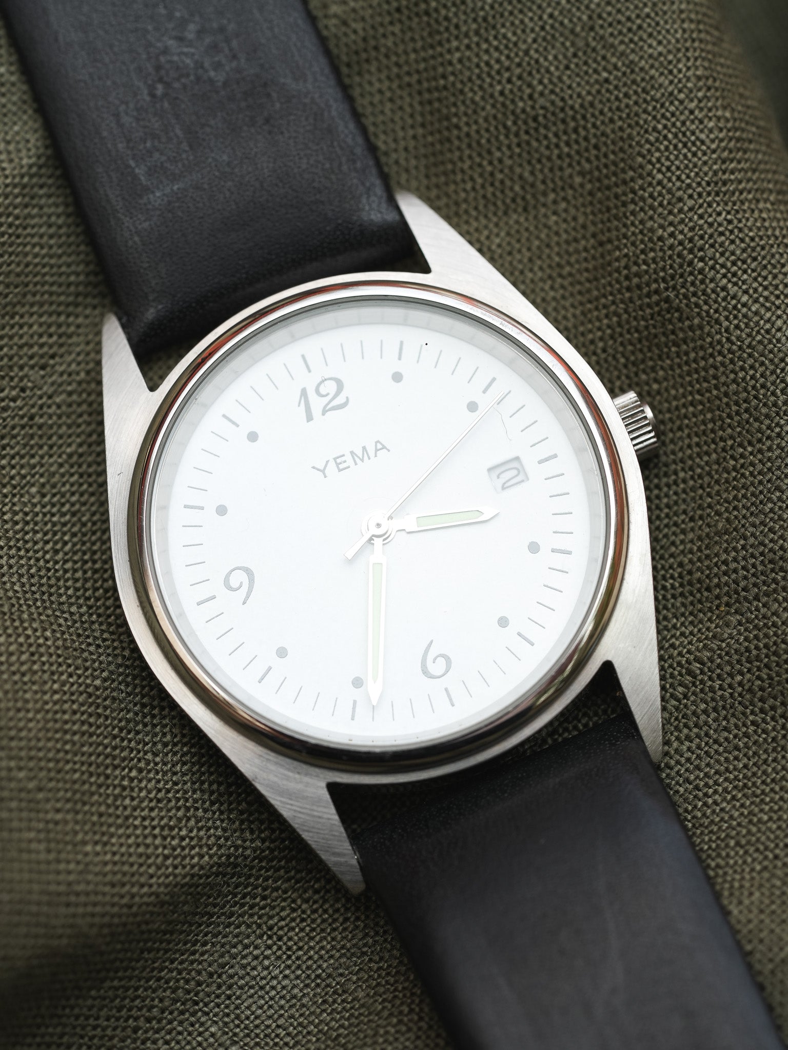 Yema - Acier Brossé Date 3H - 2000s - Atelier Victor Paris - Vintage Watch Shop Dubai