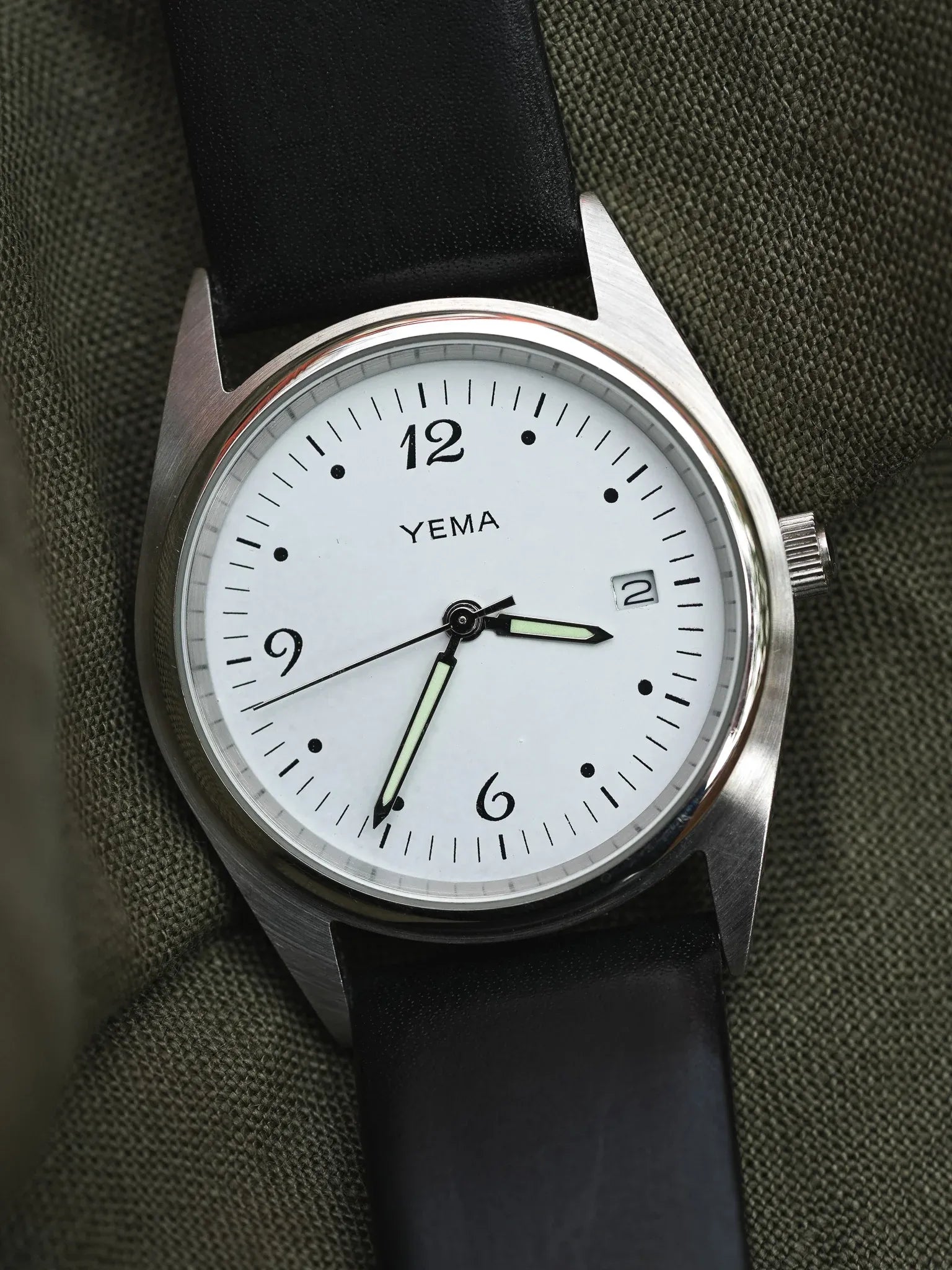 Yema - Acier Brossé Date 3H - 2000s - Atelier Victor - Vintage  Shop