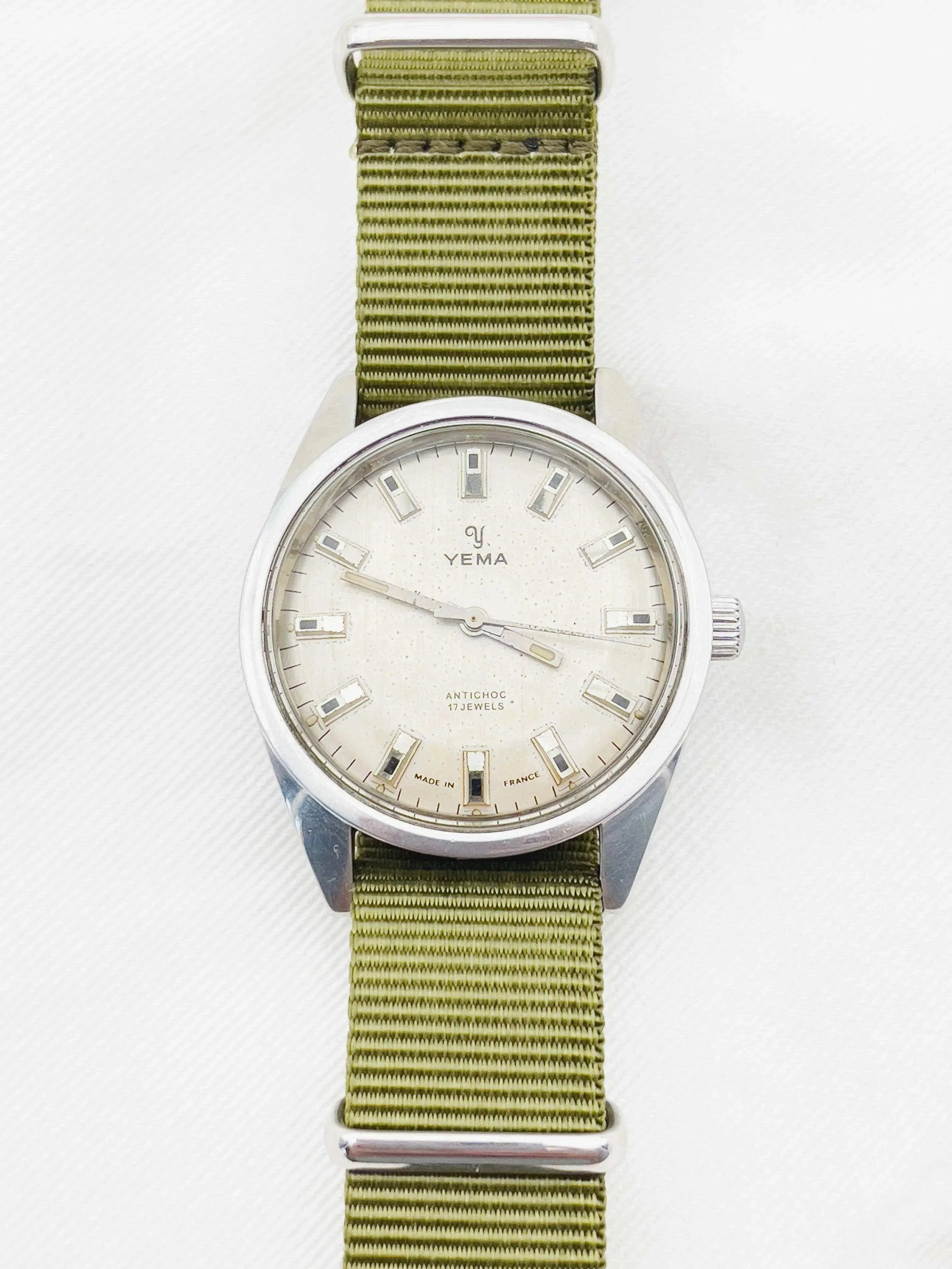 Yema - Antichoc Champagne Patiné - 1960s - Atelier Victor - Vintage  Shop