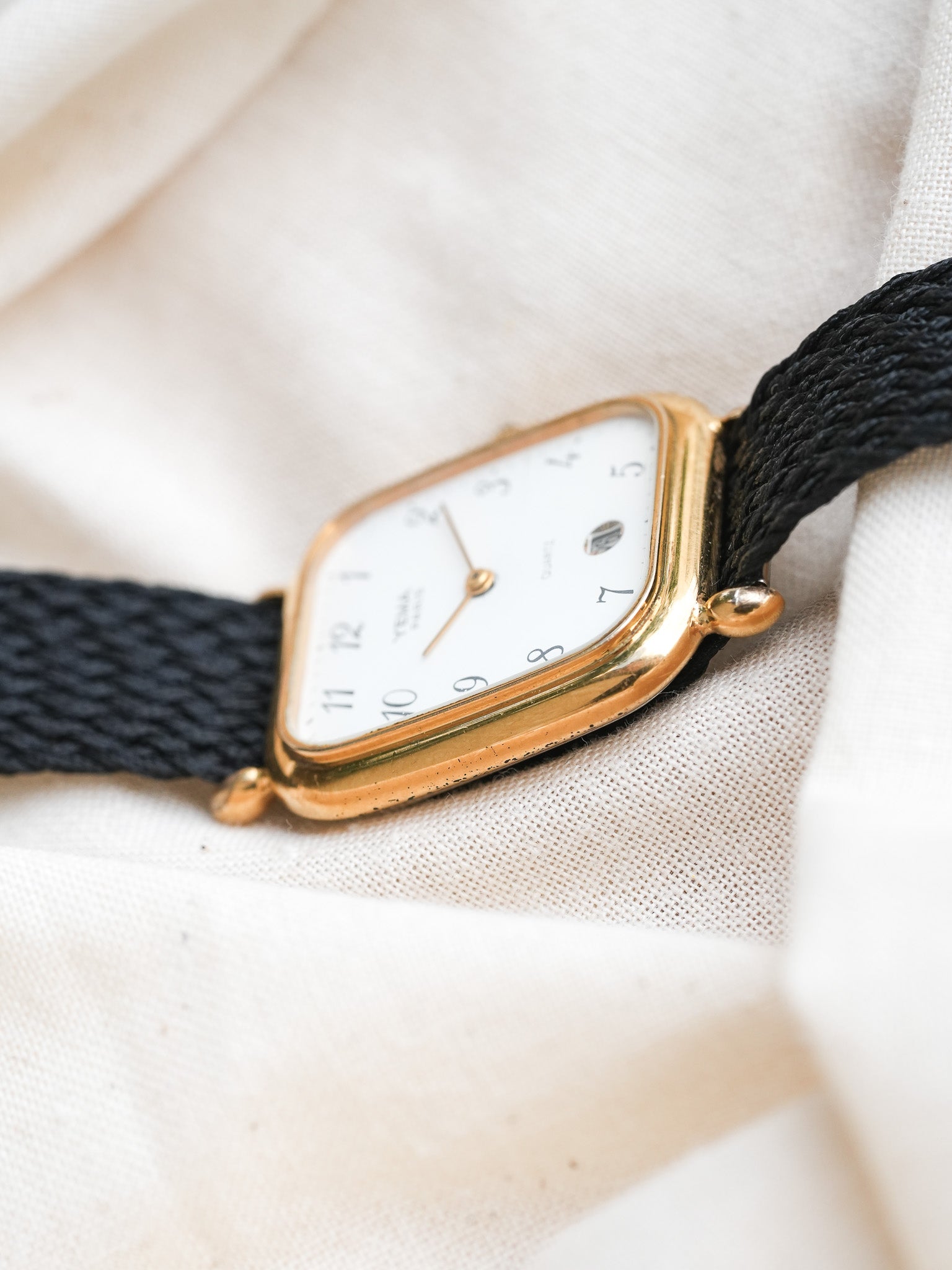 Yema - Chiffres arabes Blanc Date 6h - 1990s - Atelier Victor Paris - Vintage Watch Shop Dubai