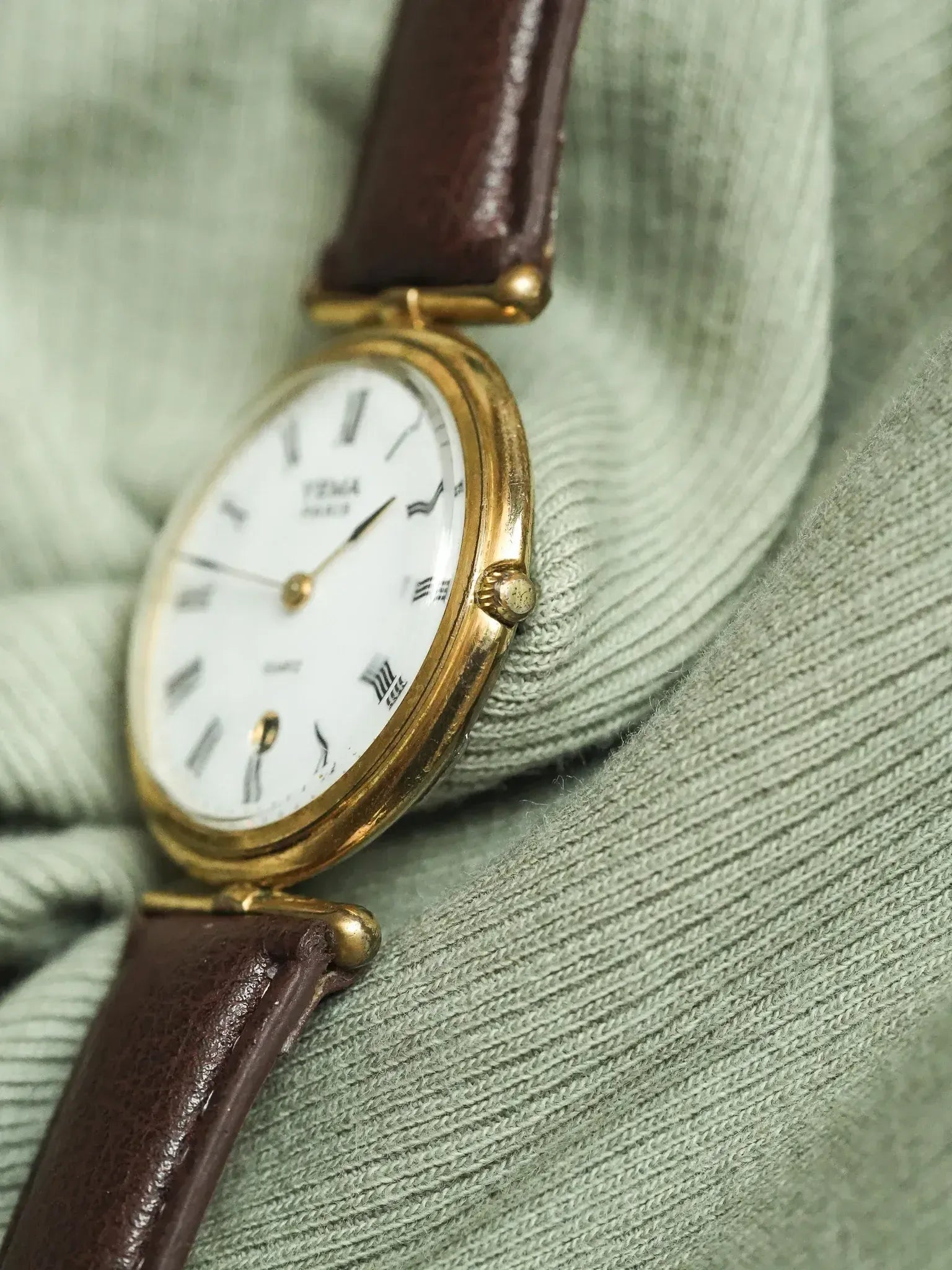 Yema - Cornes Centrales Boitier Plaqué or Romain - 1990s