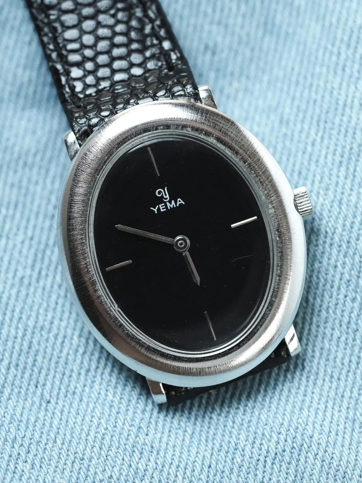 Yema - Ellipse Argent 925 Cadran Noir laque - 1970s - Atelier Victor