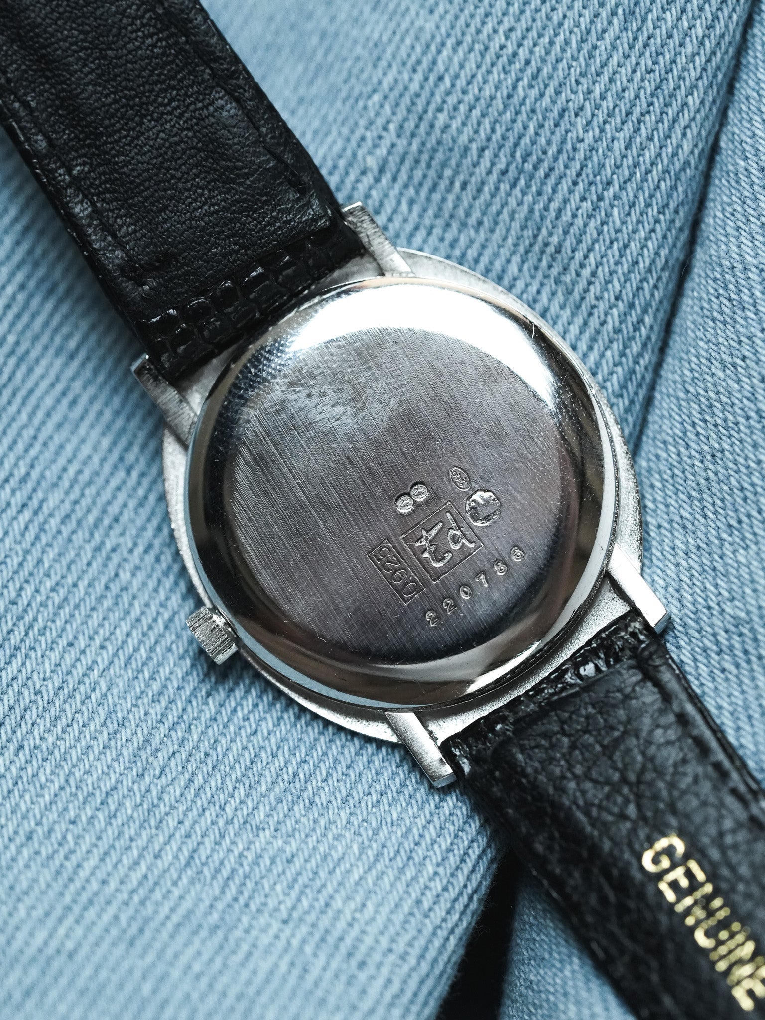 Yema - Ellipse Argent 925 Cadran Noir laque - 1970s - Atelier Victor - Vintage Watch Shop