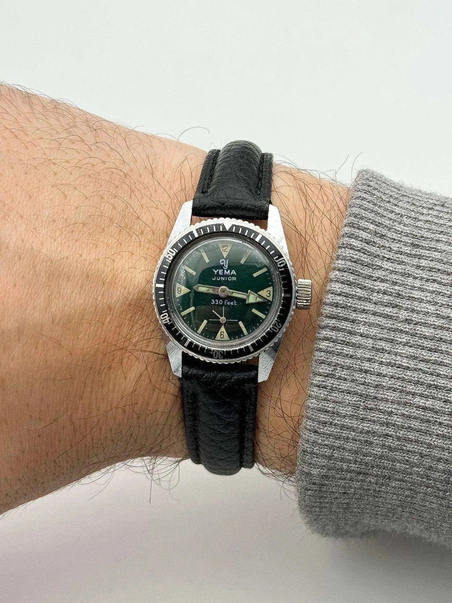 Yema - Junior Green Mini Sub - 1960s - Atelier Victor Paris - Vintage Watch Shop Dubai