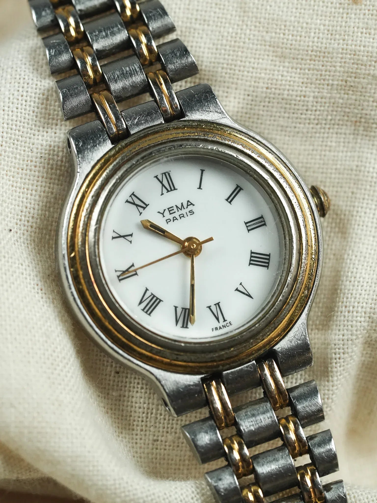 Yema - Montre Femme en Acier et Plaqué or - 1990s - Atelier Victor - Vintage  Shop
