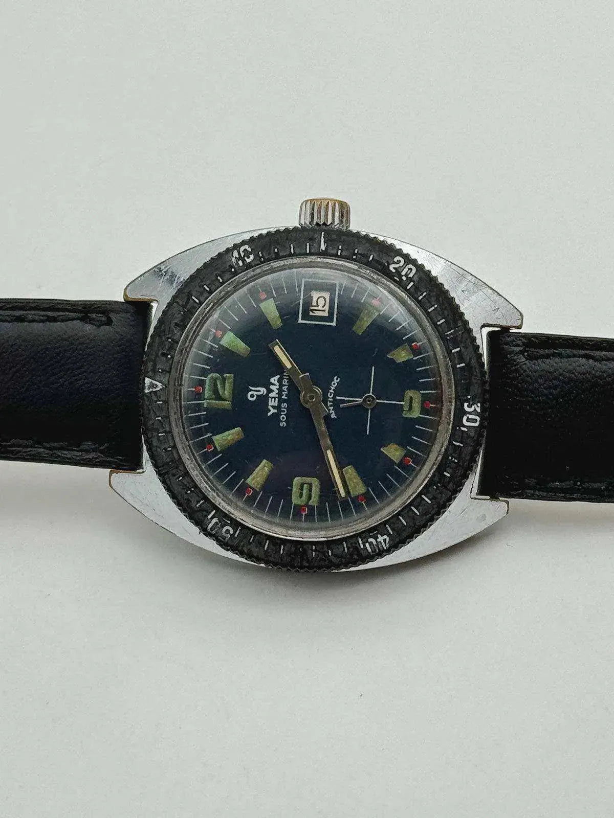 Yema - Plongeuse Sous Marine Petite Seconde - 1960s - Atelier Victor Paris - Vintage Watch Shop Dubai