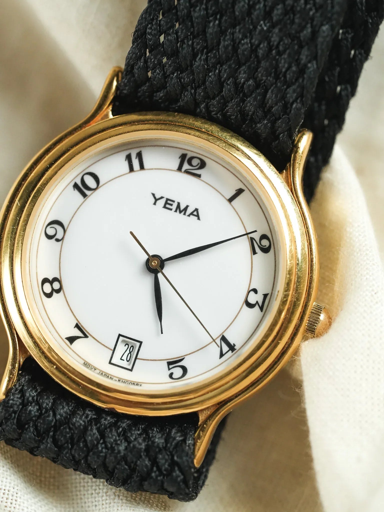 Yema - Ronde Or Date 6h Cornes tombantes - 1990s - Atelier Victor