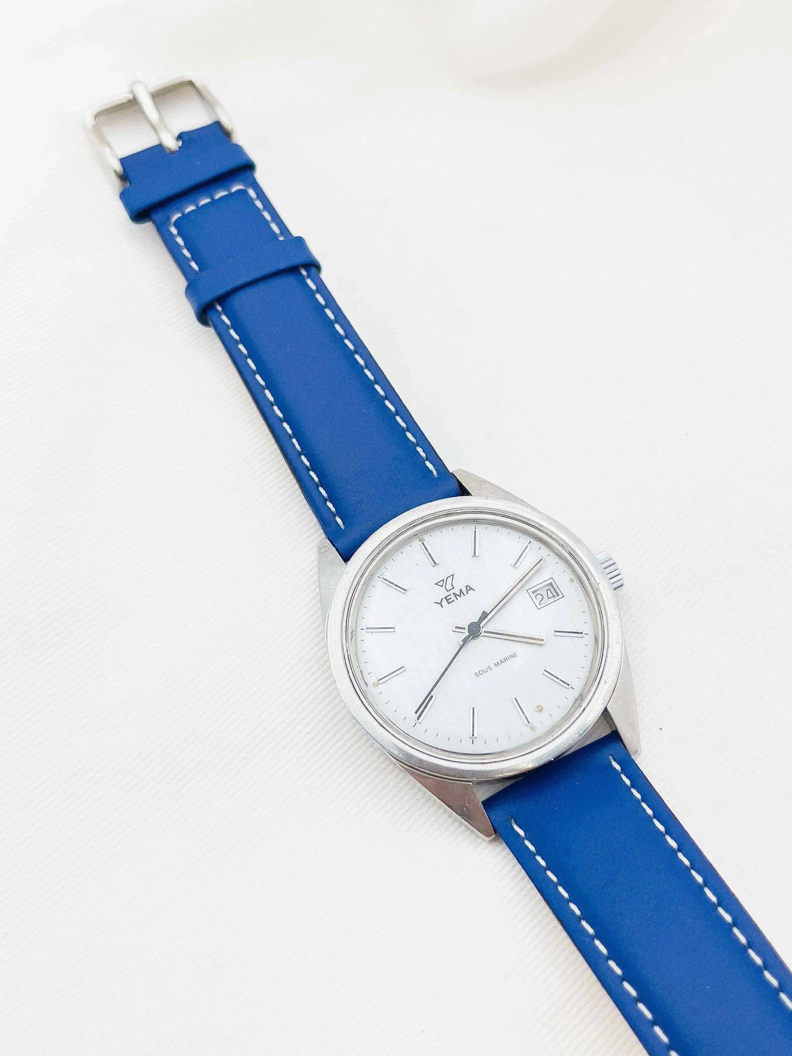 Yema - Sous-Marine Date Cuir bleu - 1960s - Atelier Victor Paris - Vintage Watch Shop Dubai