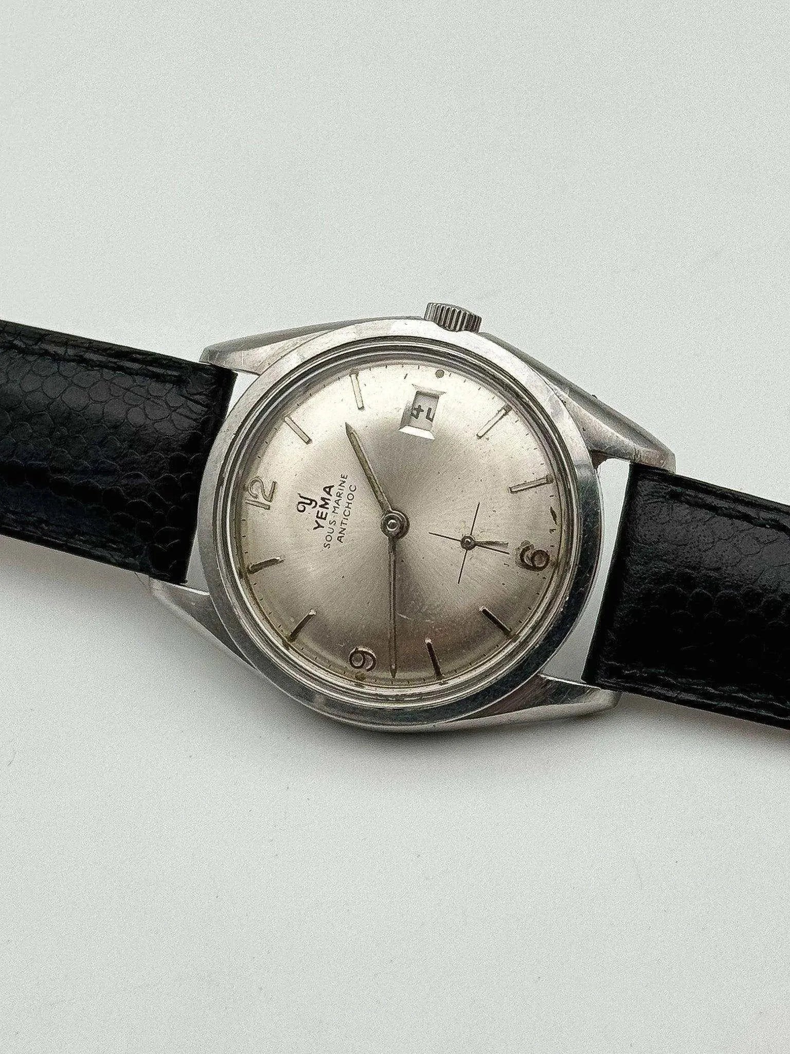 Yema - Sous-Marine Petite Seconde Date - 1960’s - Atelier Victor Paris - Vintage Watch Shop Dubai