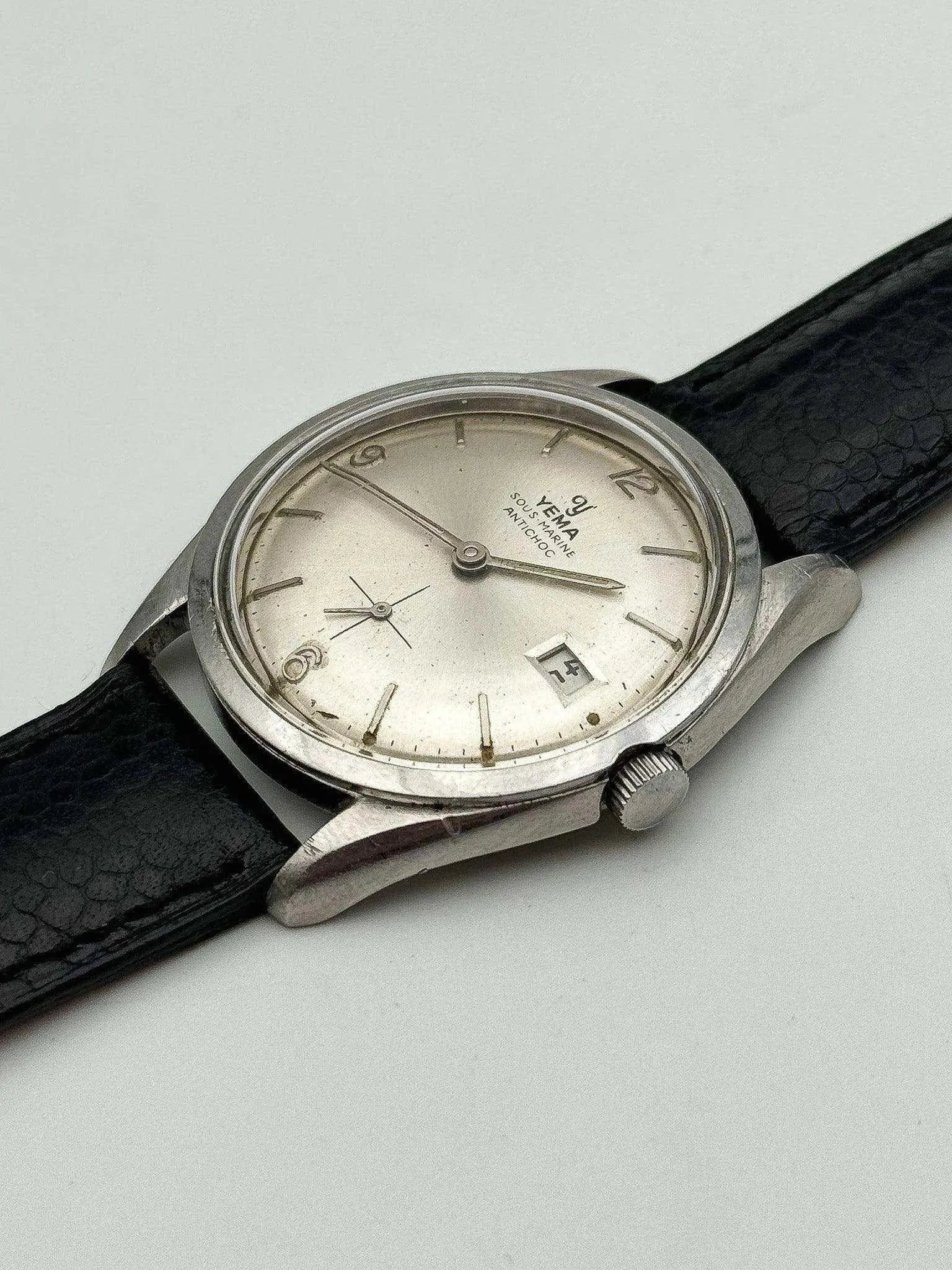 Yema - Sous-Marine Petite Seconde Date - 1960’s - Atelier Victor Paris - Vintage Watch Shop Dubai