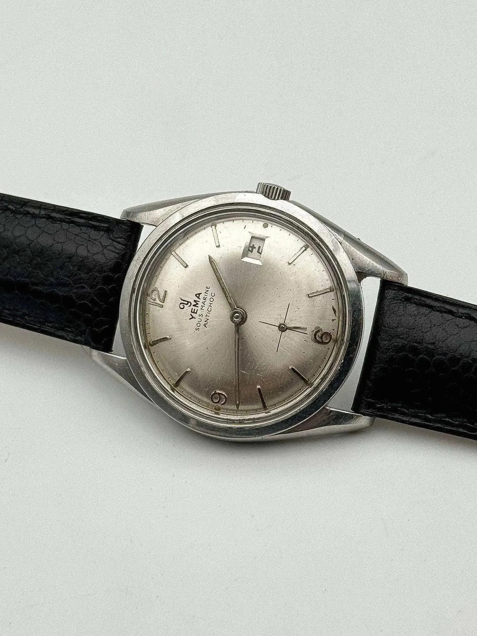 Yema - Sous-Marine Petite Seconde Date - 1960s - Atelier Victor - Vintage  Shop