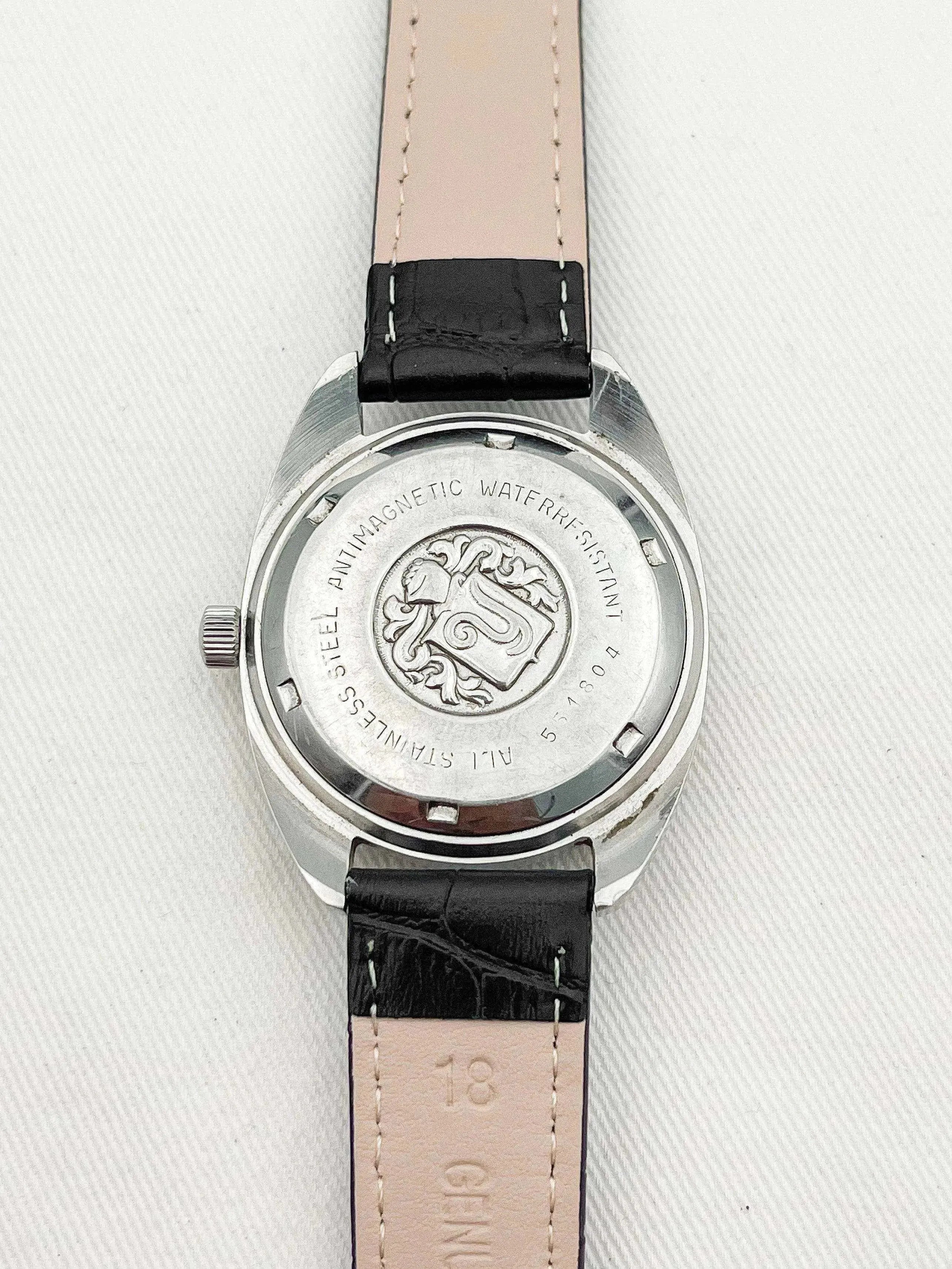 Yema - Sous Marine Tonneau Petite-Seconde Date - 1960s - Atelier Victor Paris - Vintage Watch Shop Dubai