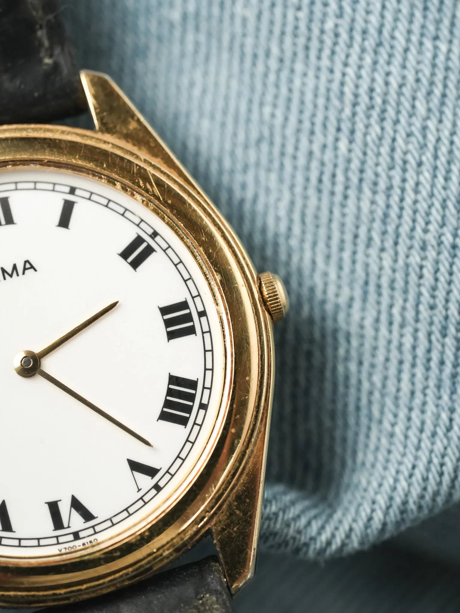 Yema - Tonneau Or Cadran Blanc Romain - 1990s - Atelier Victor