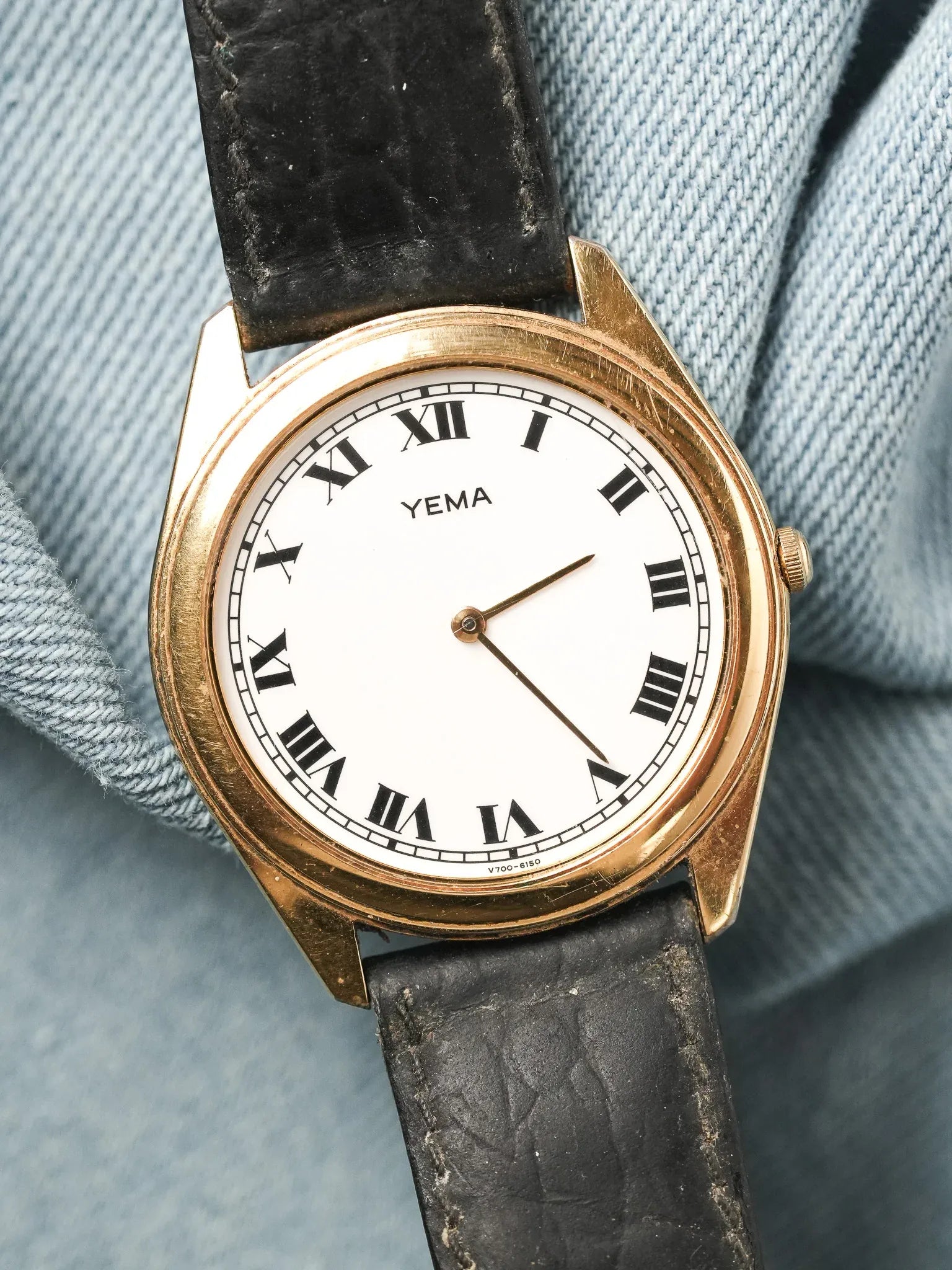 Yema - Tonneau Or Cadran Blanc Romain - 1990s - Atelier Victor - Vintage  Shop