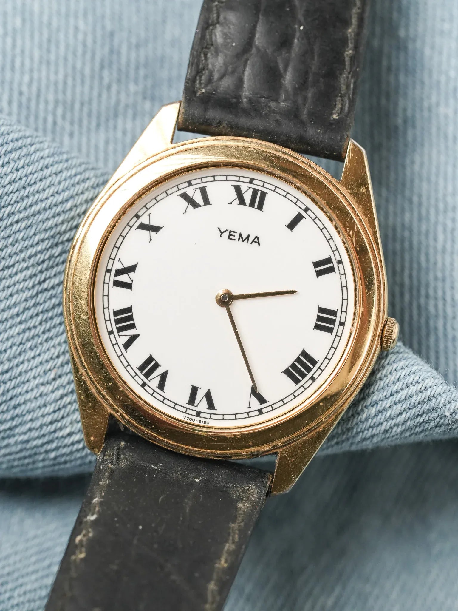 Yema - Tonneau Or Cadran Blanc Romain - 1990s - Atelier Victor - Vintage  Shop