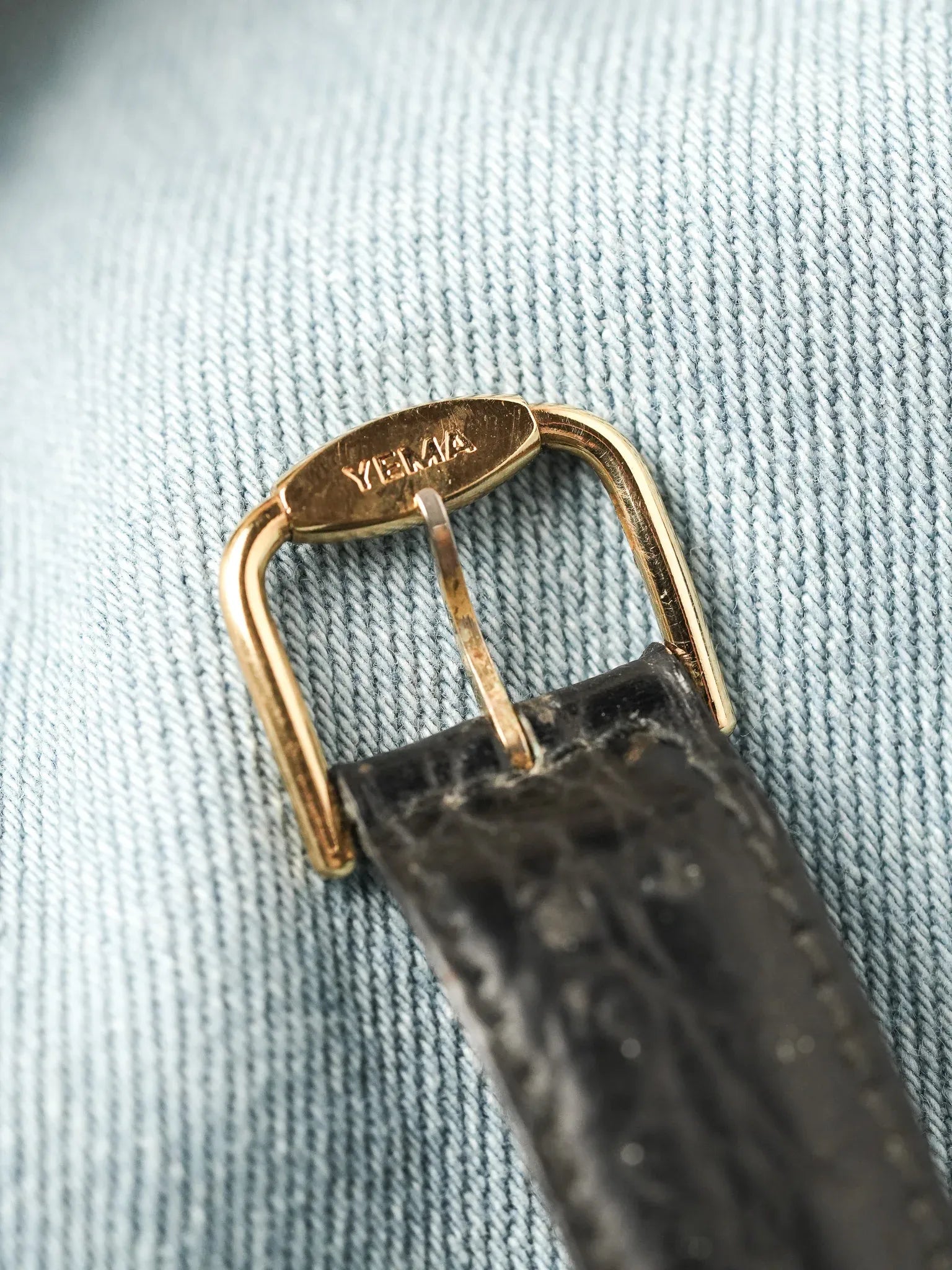 Yema - Tonneau Or Cadran Blanc Romain - 1990s - Atelier Victor - Vintage  Shop