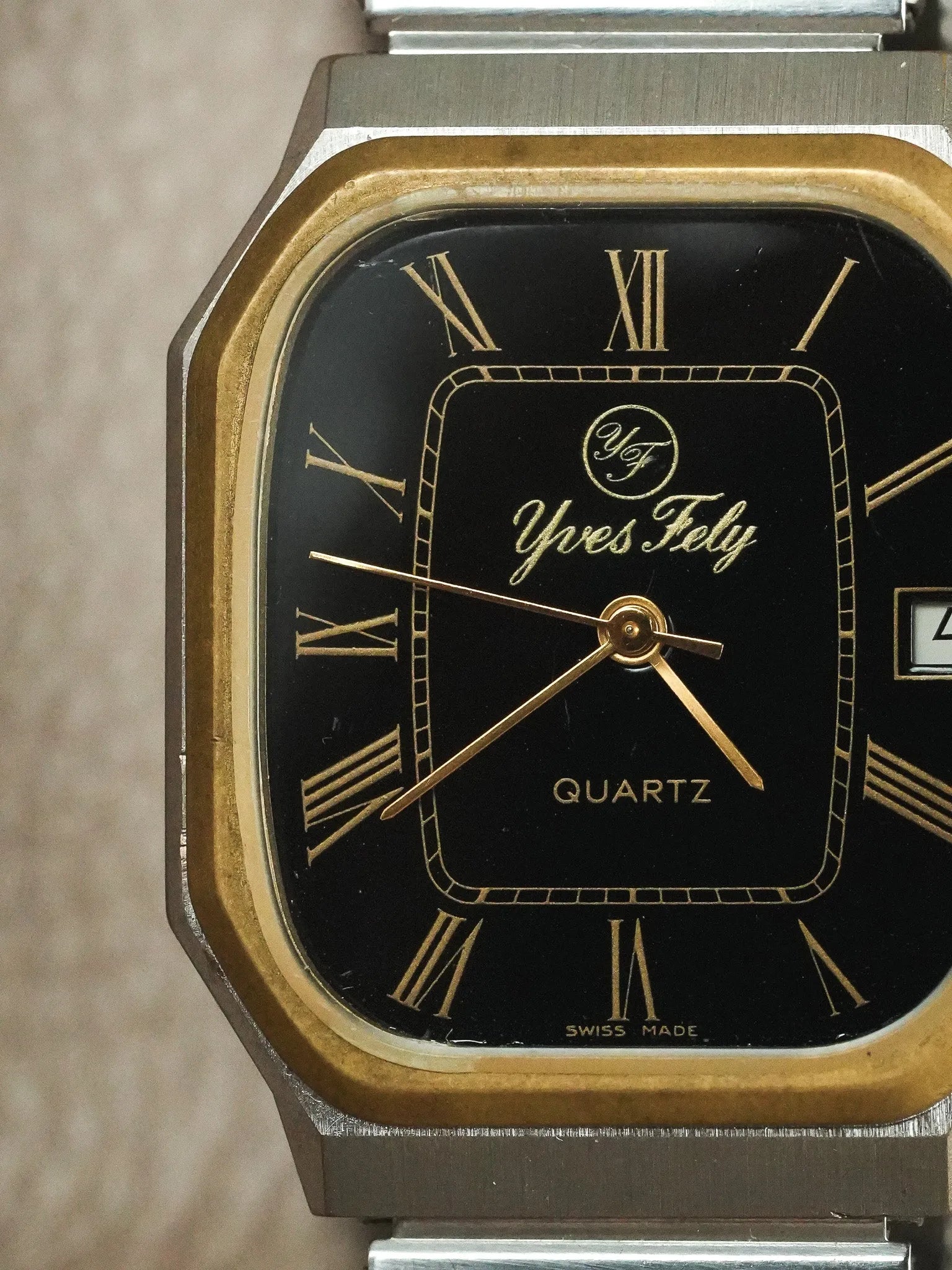 Yves Fely - Tank Octogonale XL Bicolore cadran noir chiffres romain - 1990s - Atelier Victor