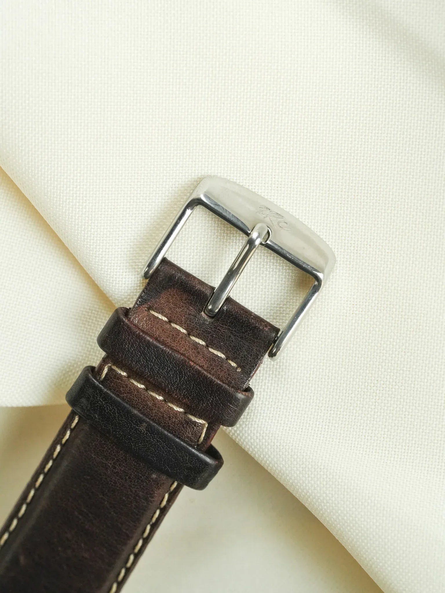 Yves Meillon Paris - Tank XL Carrée Romain Plaqué or - 1990s - Atelier Victor