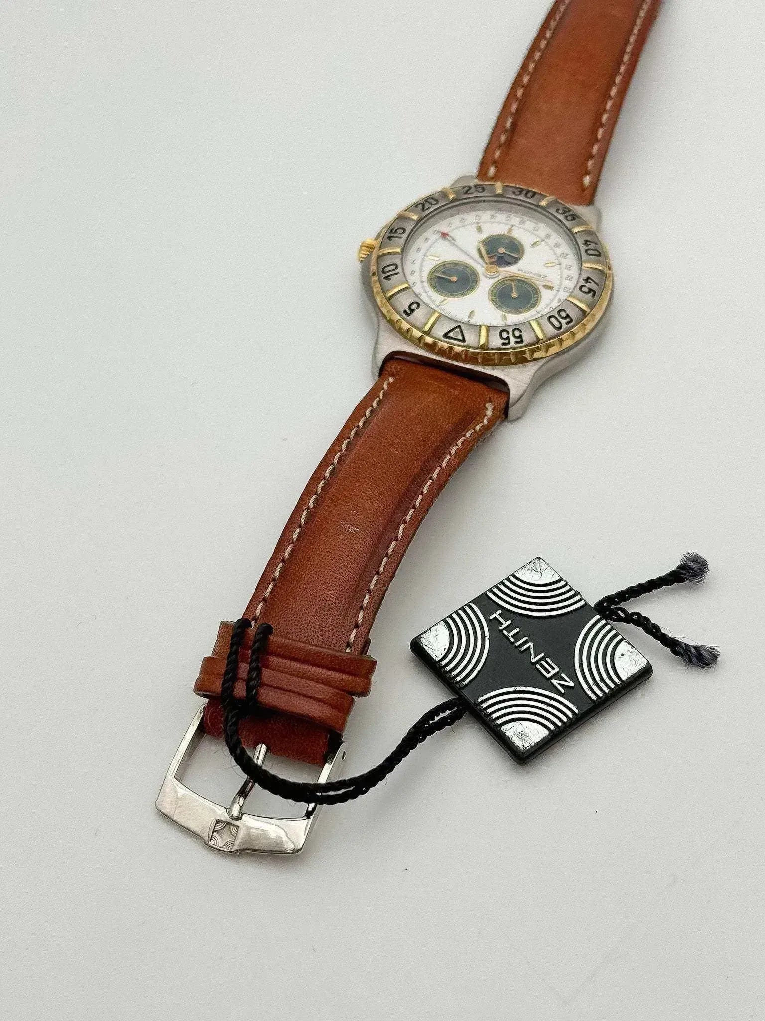 Zenith - 19.0170.393 phase de lune Triple Calendar - NOS & papier - 1980s - Atelier Victor