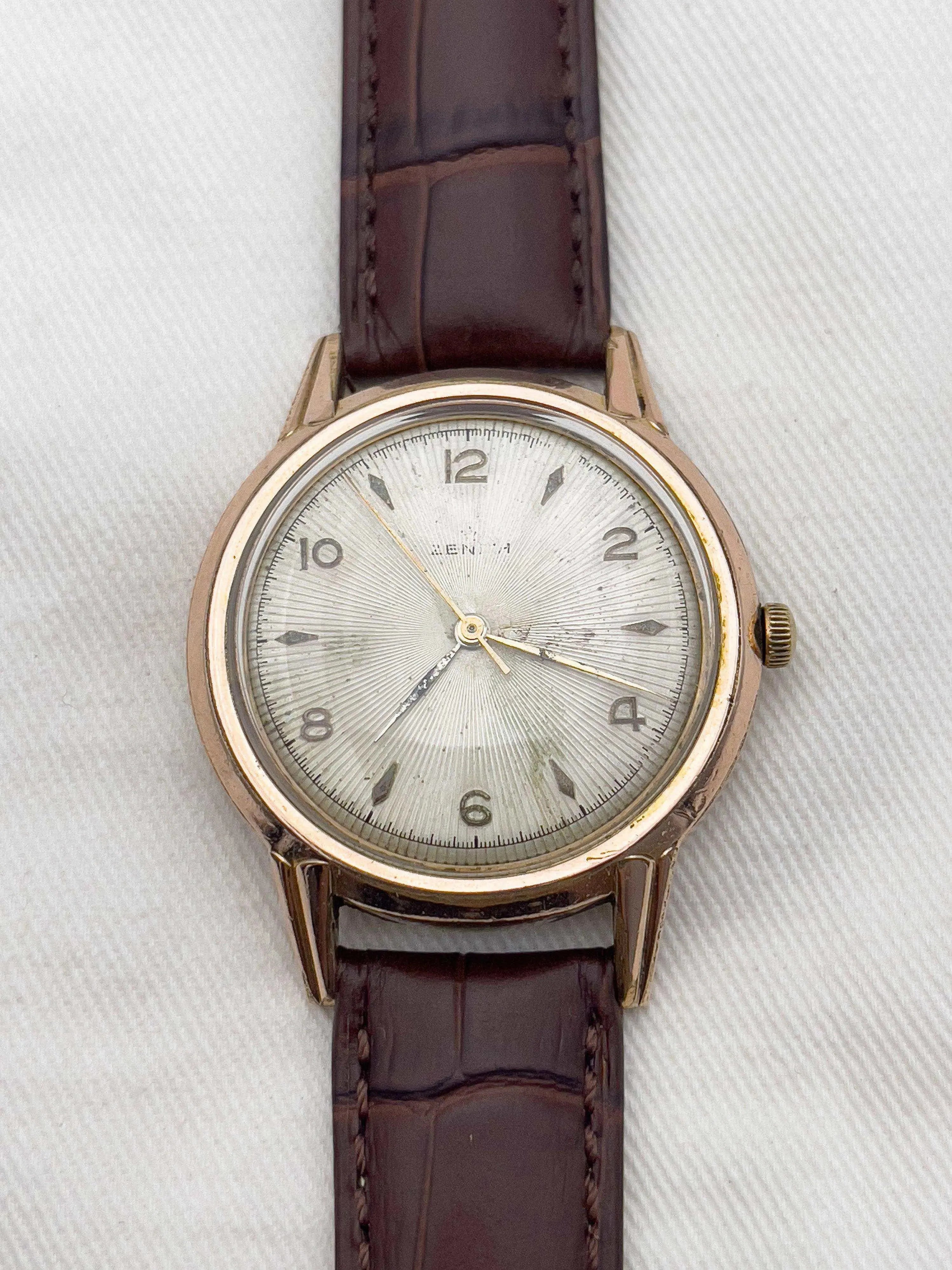 Zenith - Guillochée Plaqué or - 1960s - Atelier Victor Paris - Vintage Watch Shop Dubai