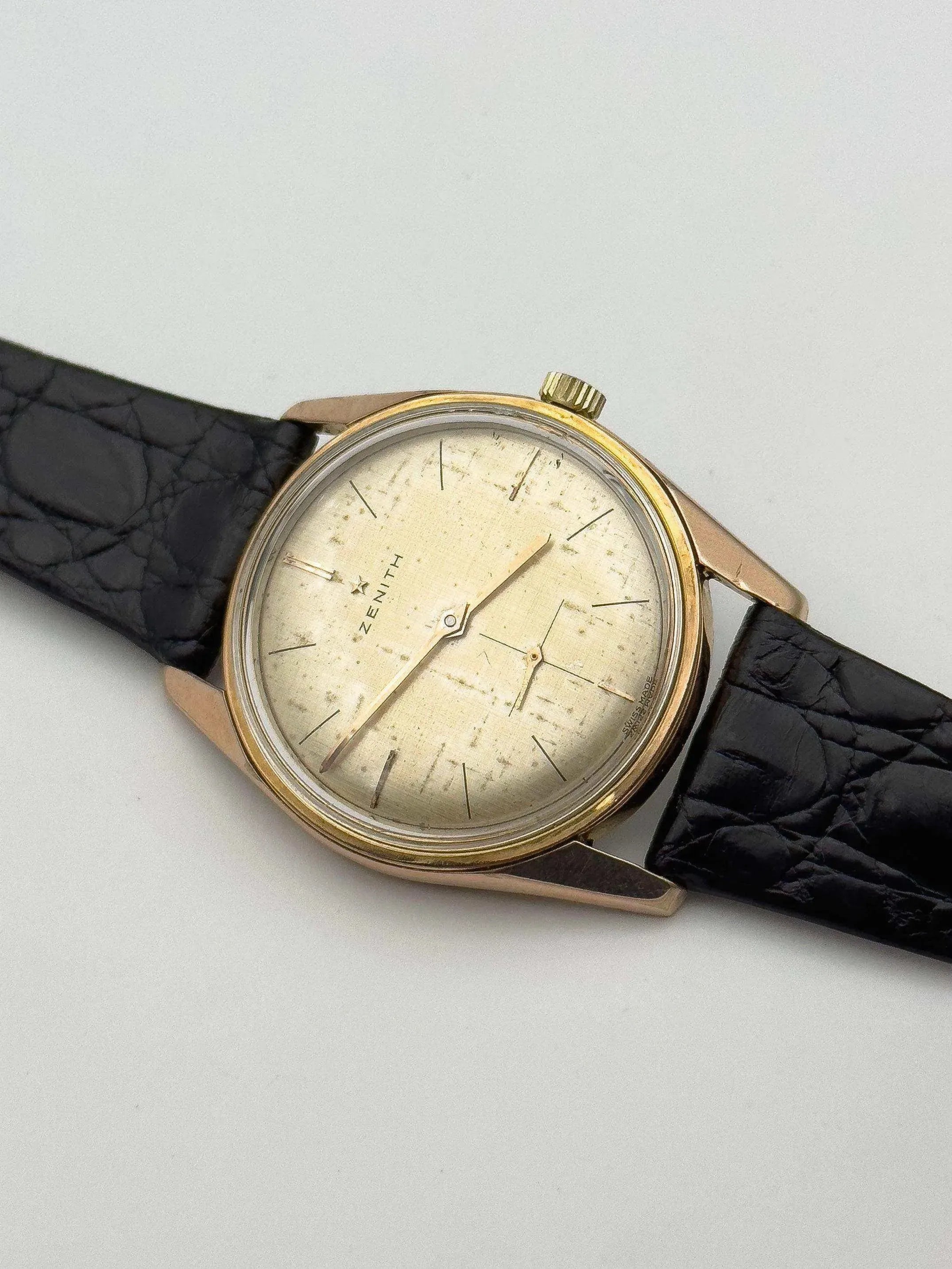 Zenith - Linen Patina Dial - 1970s - Atelier Victor - Vintage  Shop