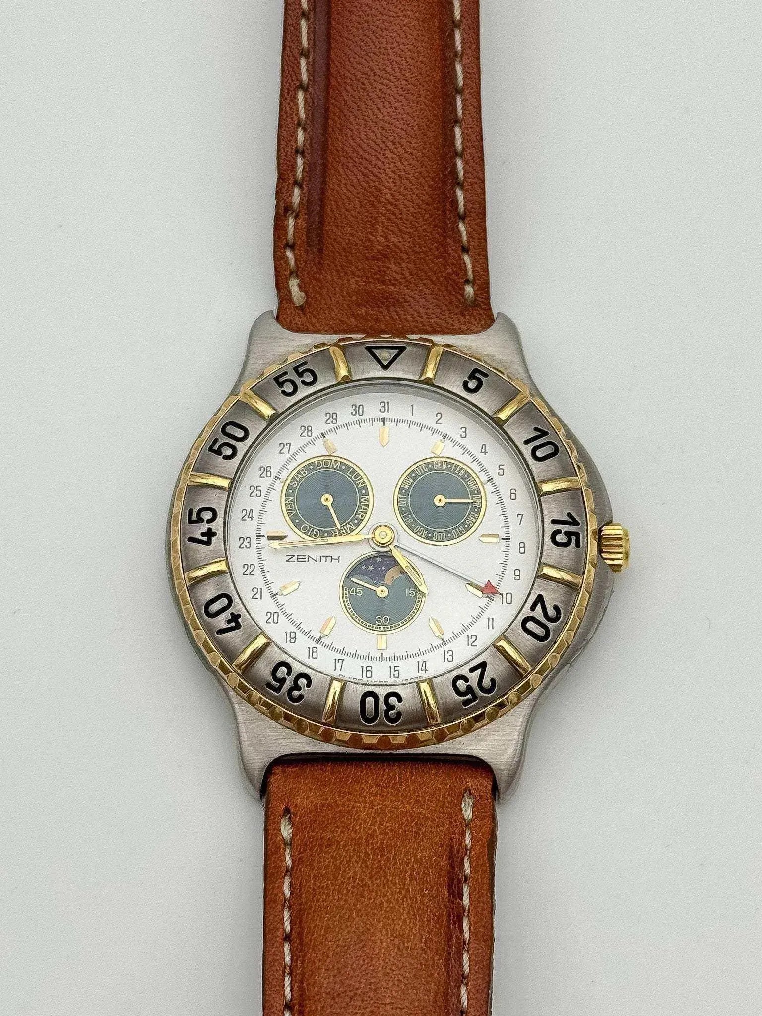 Zenith - Moonphase Triple Calendar - NOS & PAPER - 1980's - Atelier Victor Paris - Vintage Watch Shop Dubai