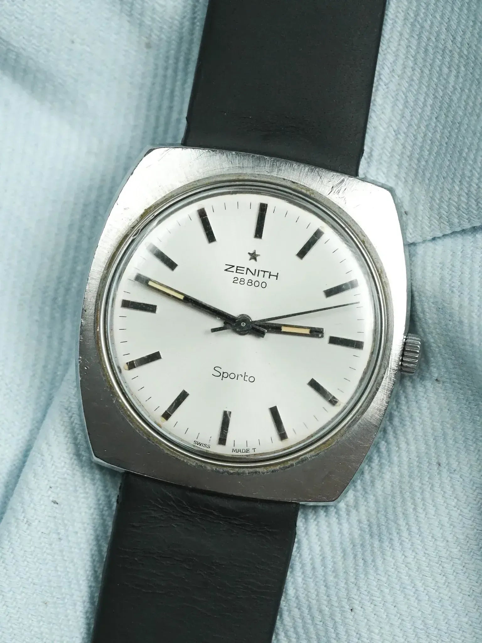 Montre Zenith Sporto Cal. 2542 - Mécanique Manuelle - Années 1960 - Reconditionnée