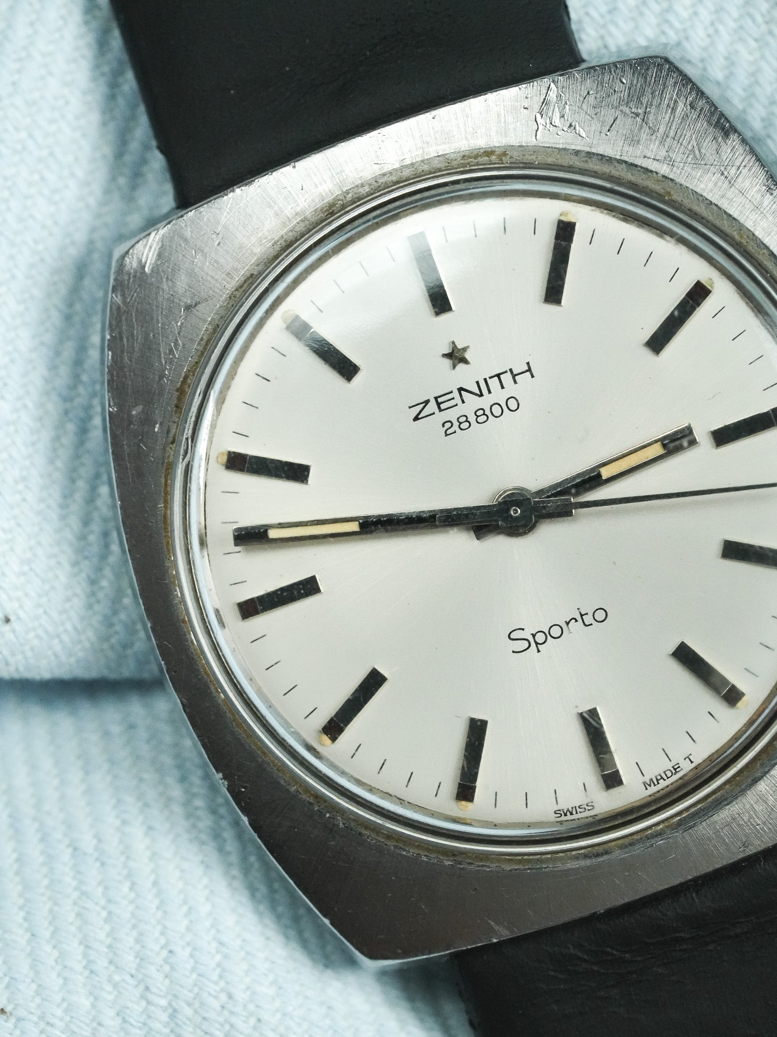 Zenith - Sporto 28800 High Beat Calibre 2542 PC - 1970s - Atelier Victor - Vintage  Shop