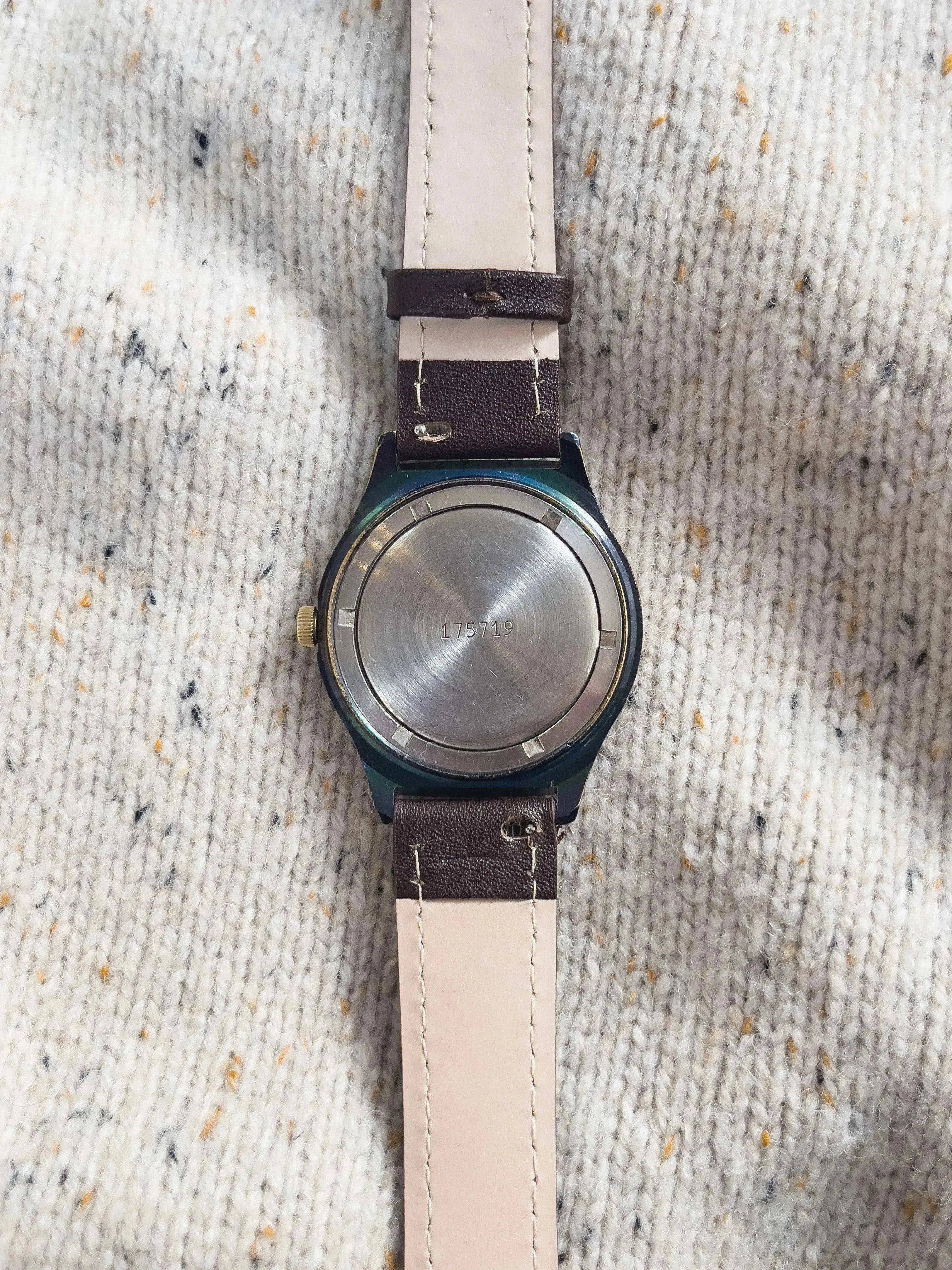Chaika - Volga - 1990s - Atelier Victor Paris - Vintage Watch Shop Dubai