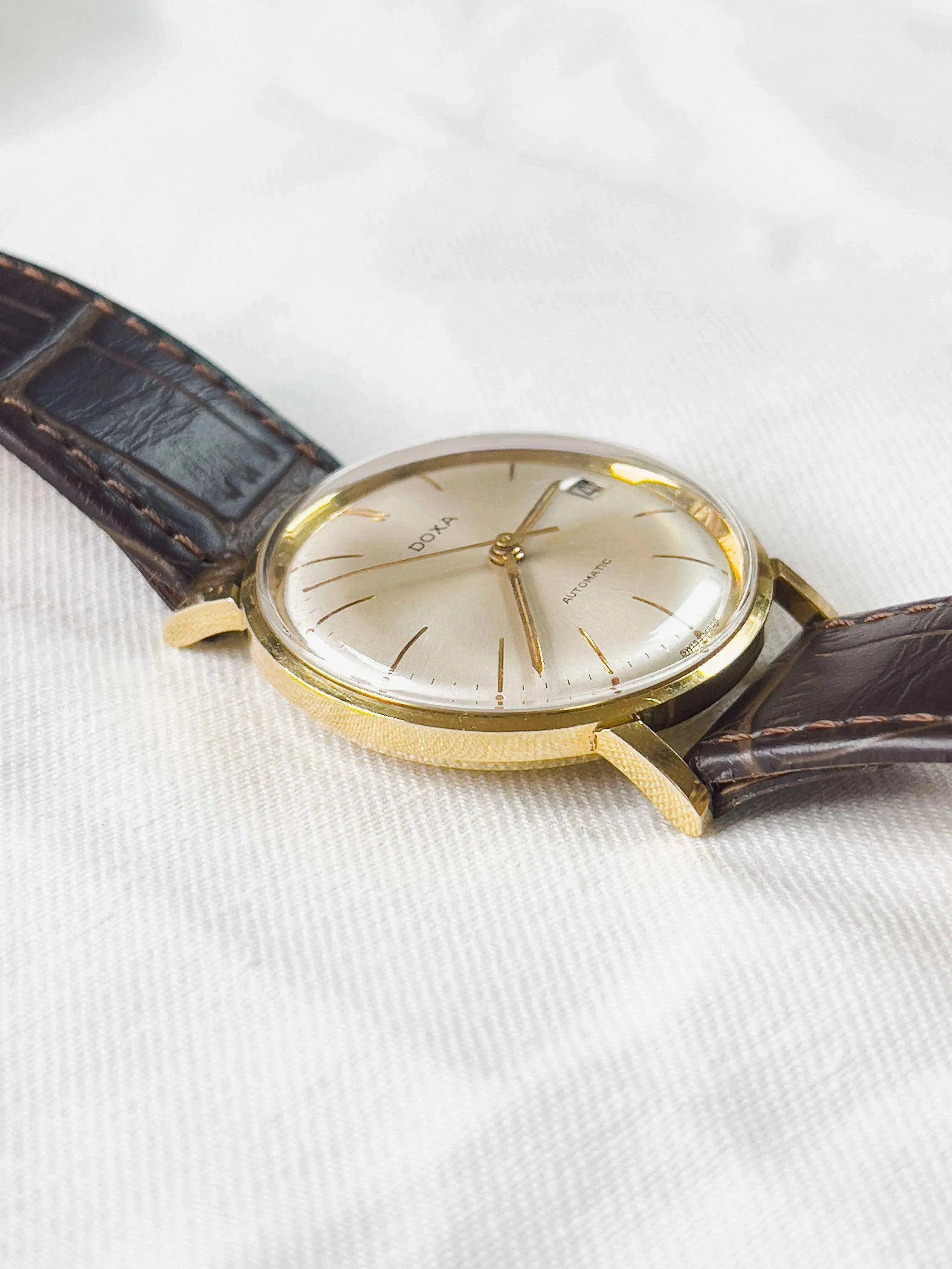 Doxa - Or 18kt - 1960s - Atelier Victor Paris - Vintage Watch Shop Dubai