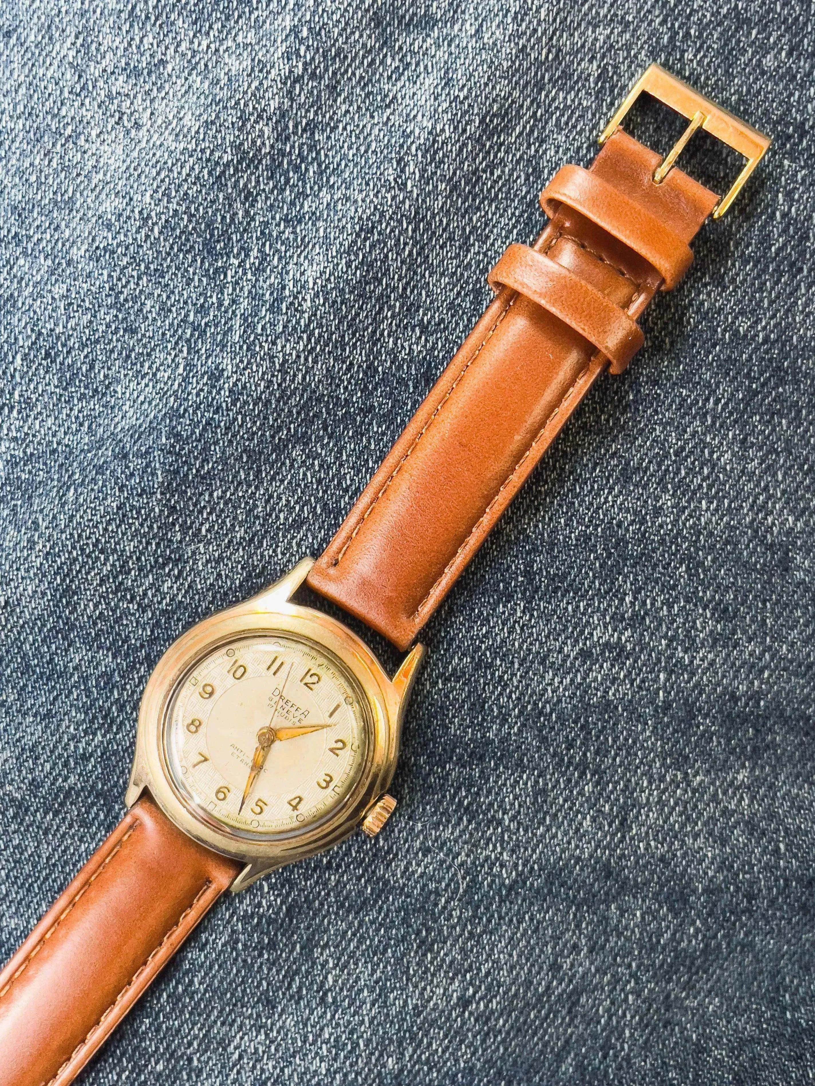 Dreffa Genève - Incabloc Patine Plaqué or - 1950s - Atelier Victor Paris - Vintage Watch Shop Dubai