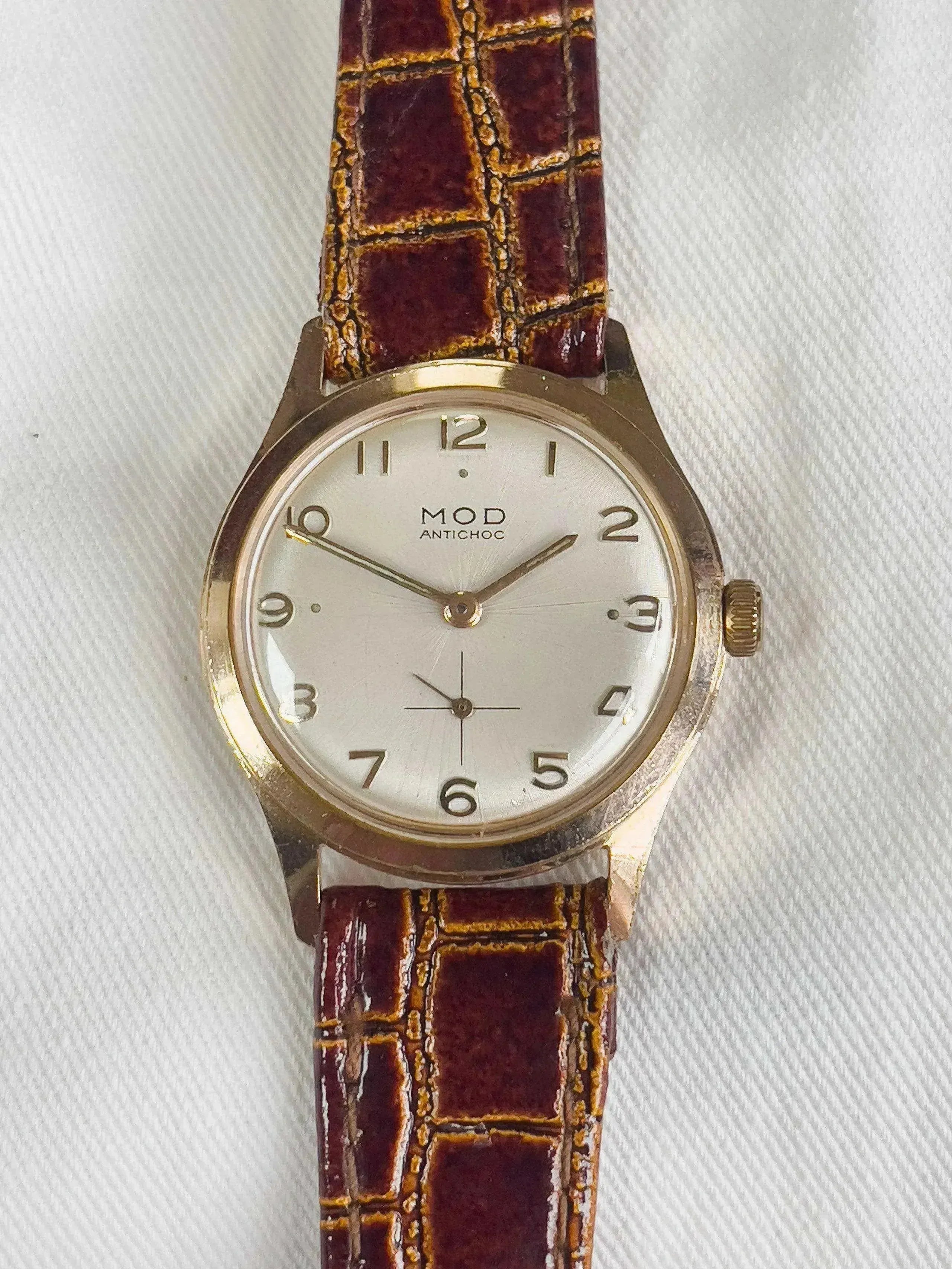 MOD - Calatrava - 1960s - Atelier Victor - Vintage  Shop