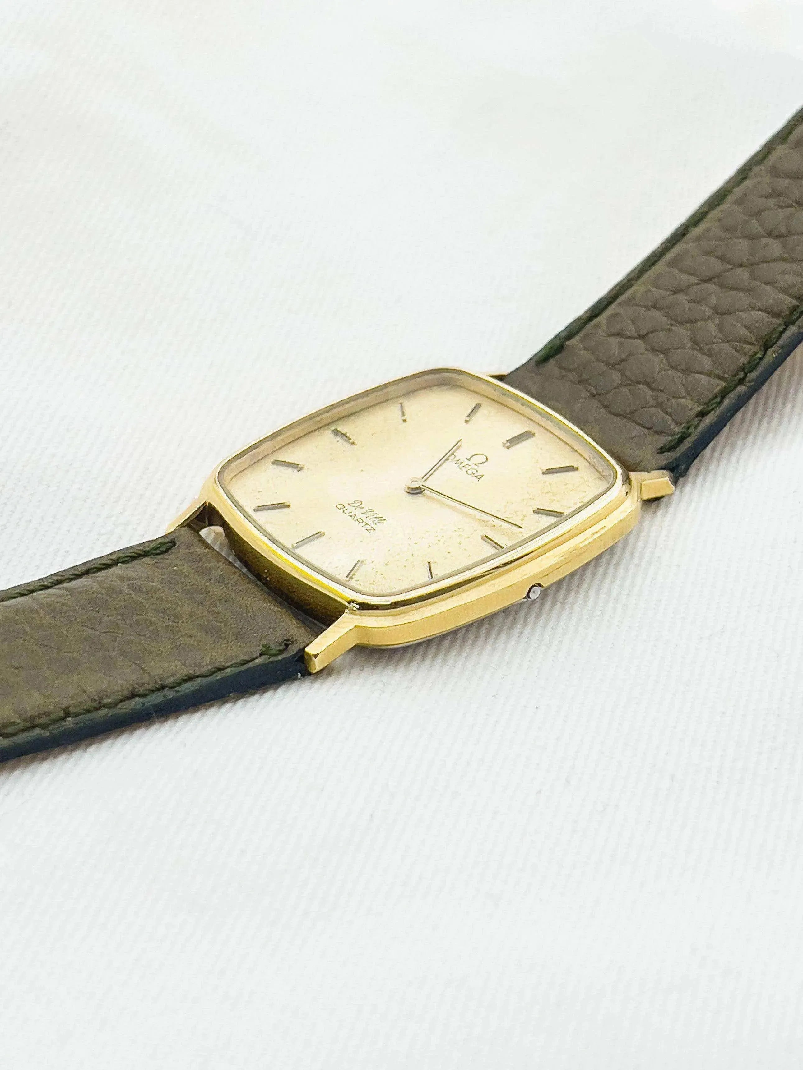 Omega - De Ville Gold Square Patine Kaki - 1970s - Atelier Victor Paris - Vintage Watch Shop Dubai