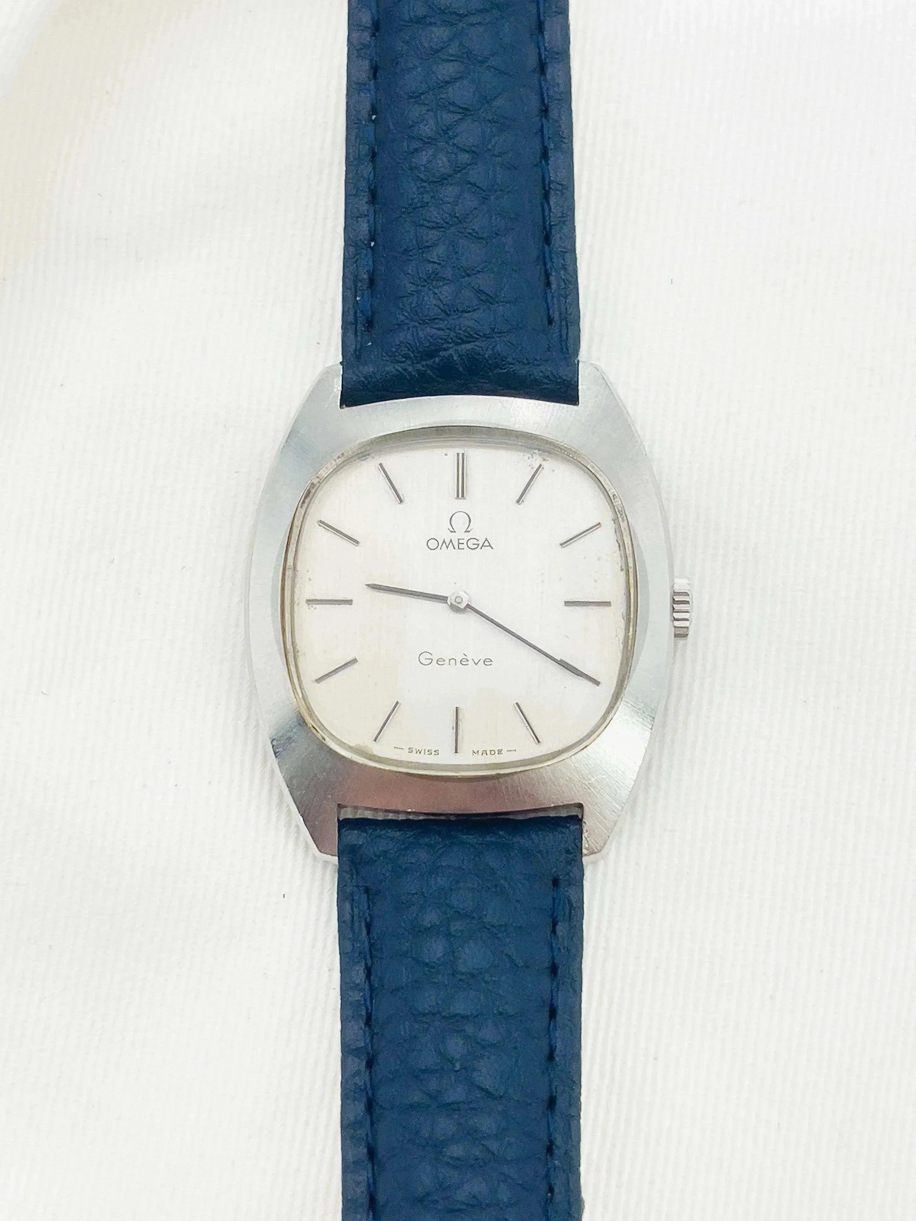 Omega - Genève Ovale - 1974 - Atelier Victor - Vintage  Shop