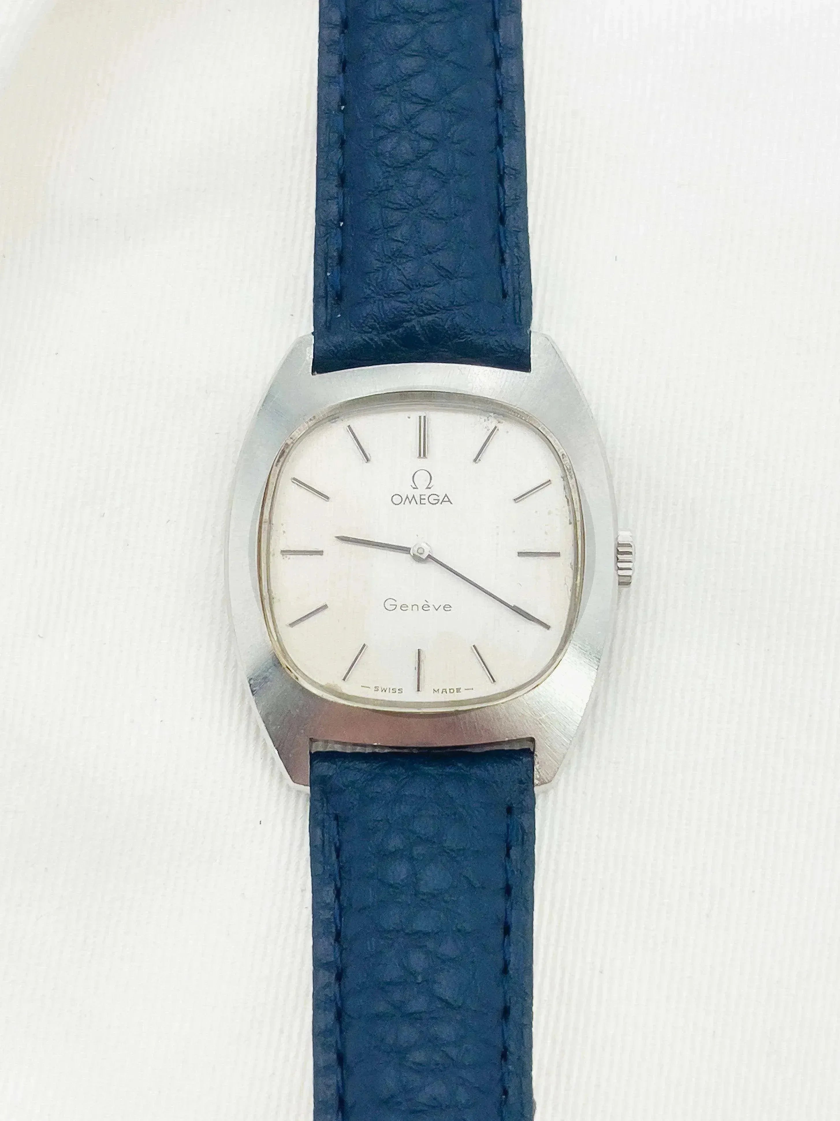 Omega - Genève Ovale - 1974 - Atelier Victor - Vintage  Shop