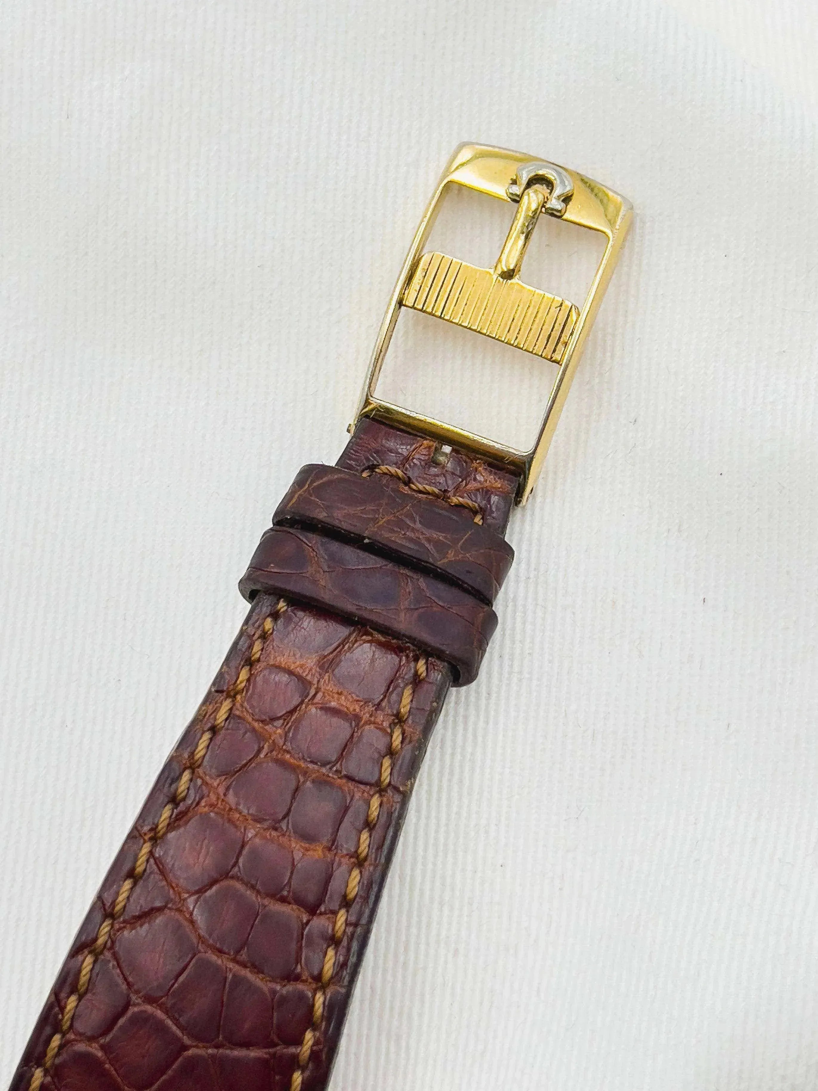 Omega - Genève Rectangulaire Plaqué Or - 1973 - Atelier Victor Paris - Vintage Watch Shop Dubai