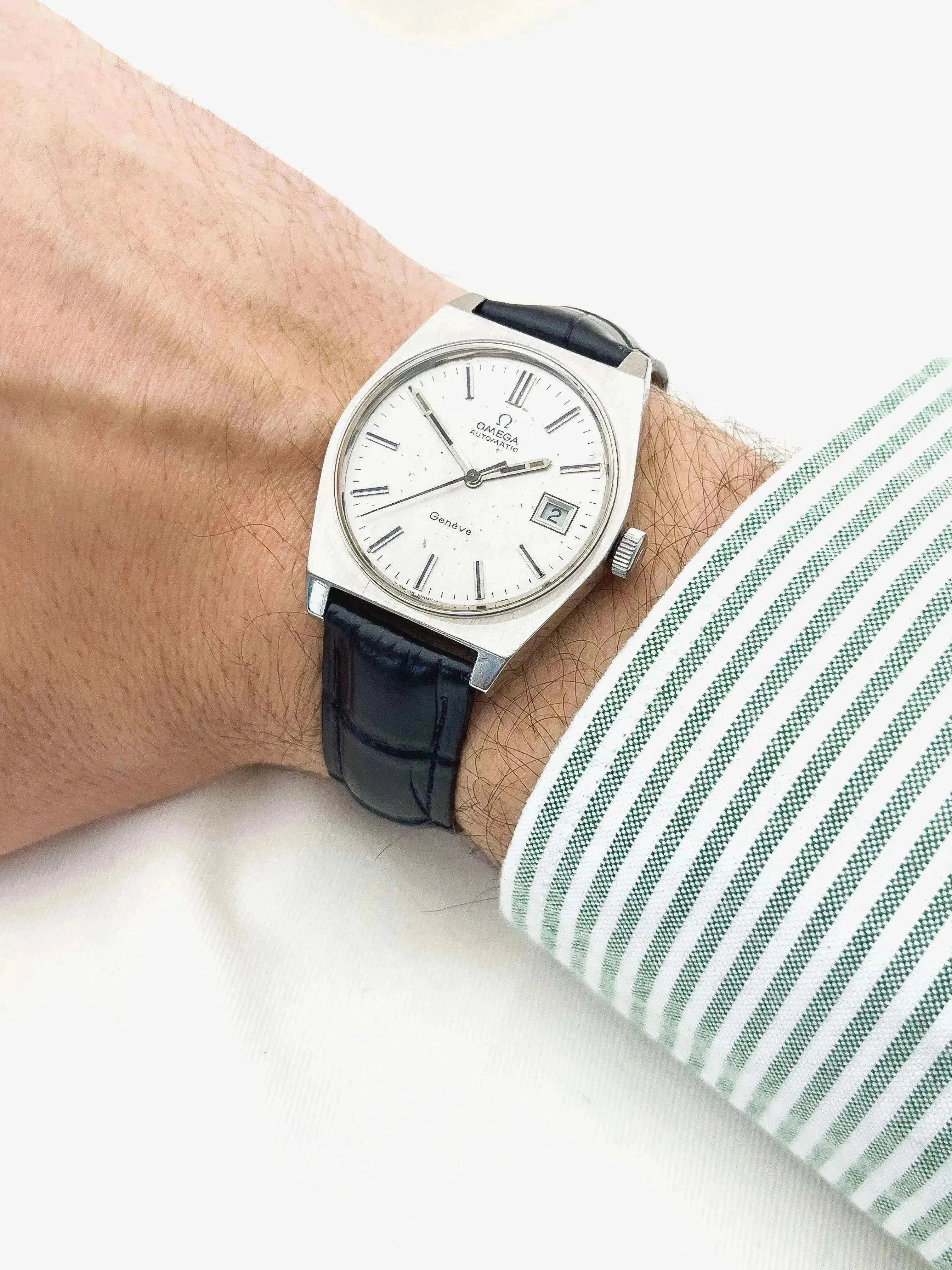 Omega - Genève Tonneau Acier Automatique - 1972 - Atelier Victor - Vintage  Shop