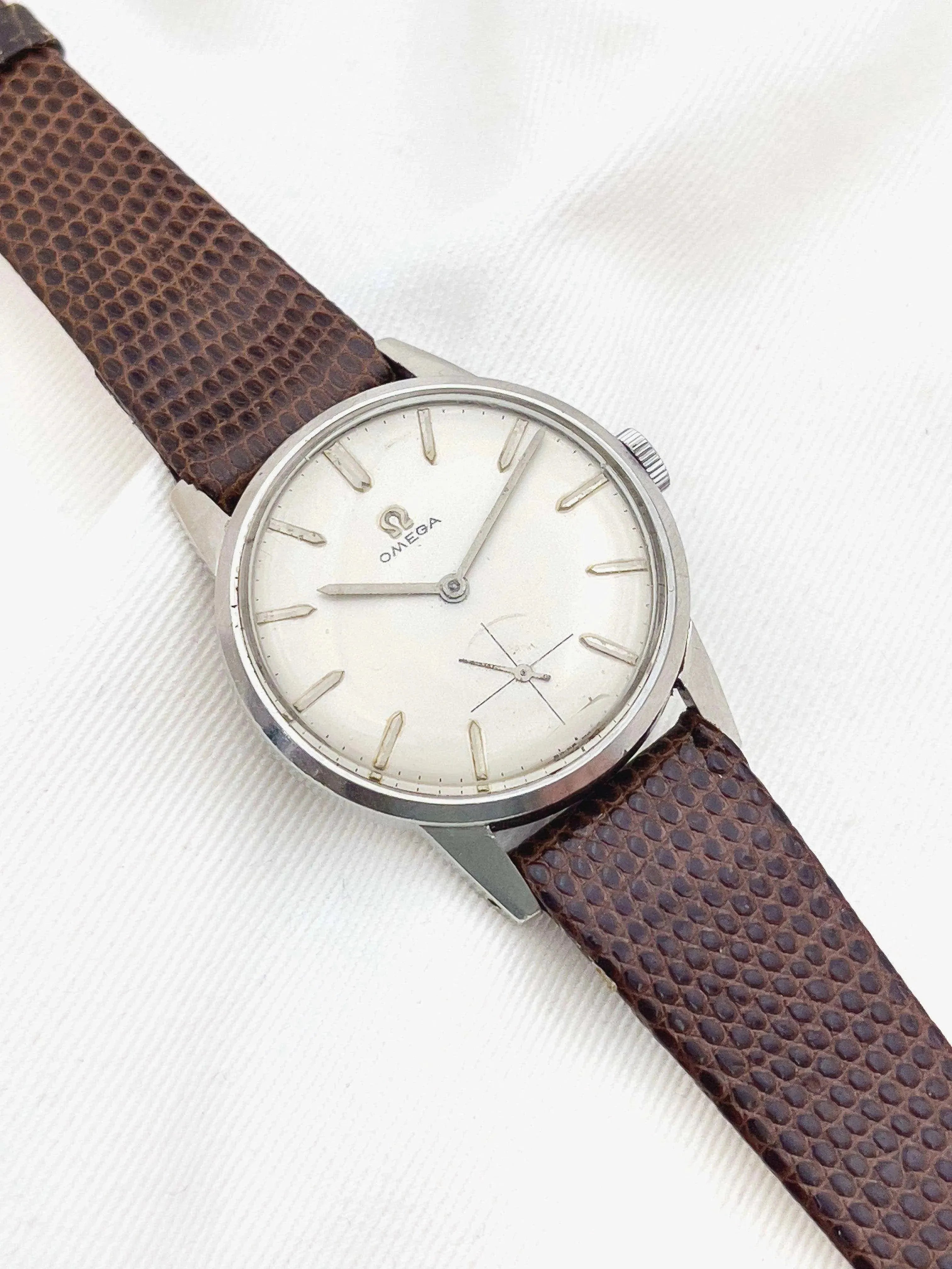 Omega - Ivory Petite-seconde - 1950 - Atelier Victor Paris - Vintage Watch Shop Dubai